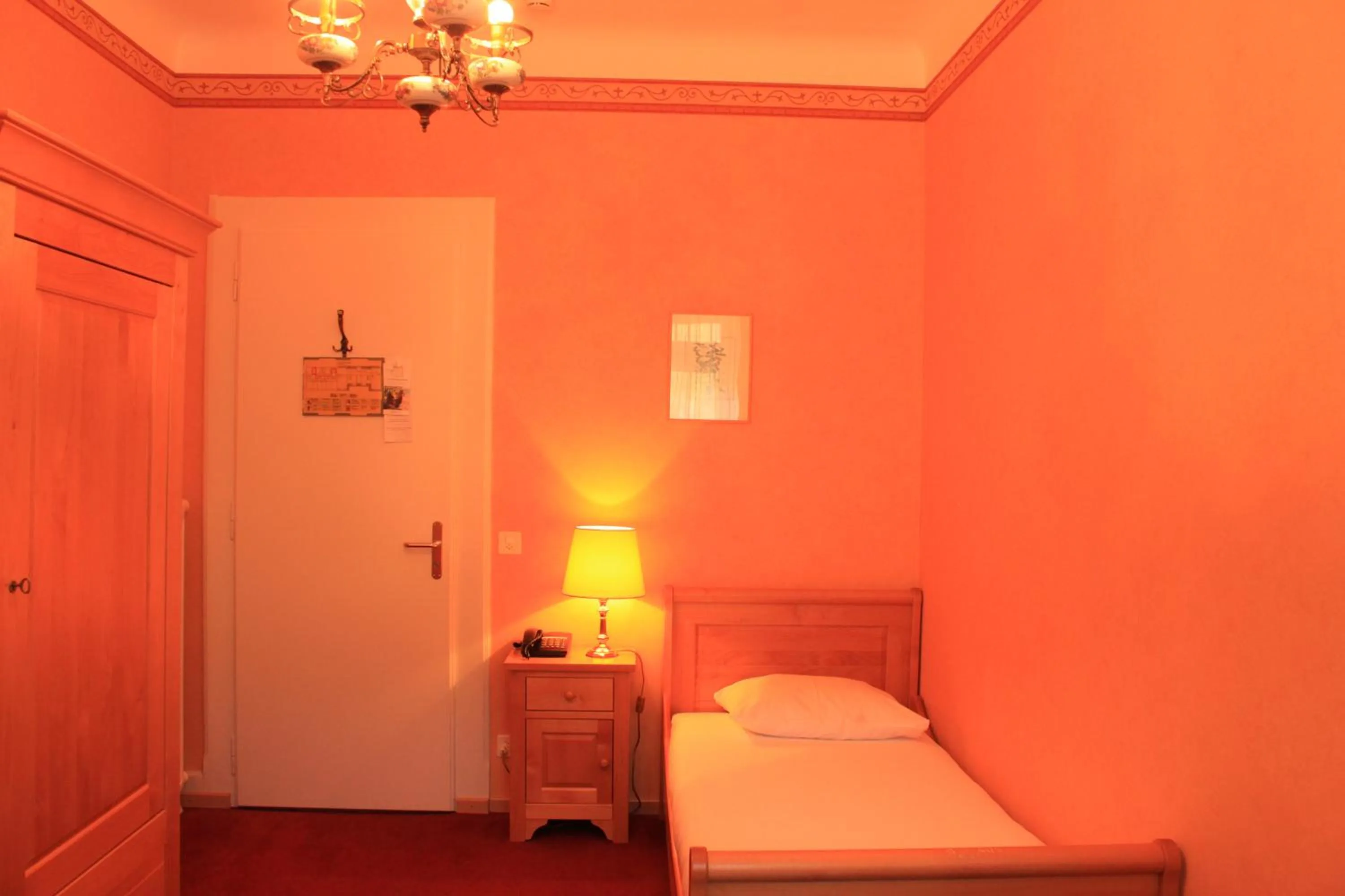 Bedroom, Bed in Grand Hôtel des Rasses & Wellness