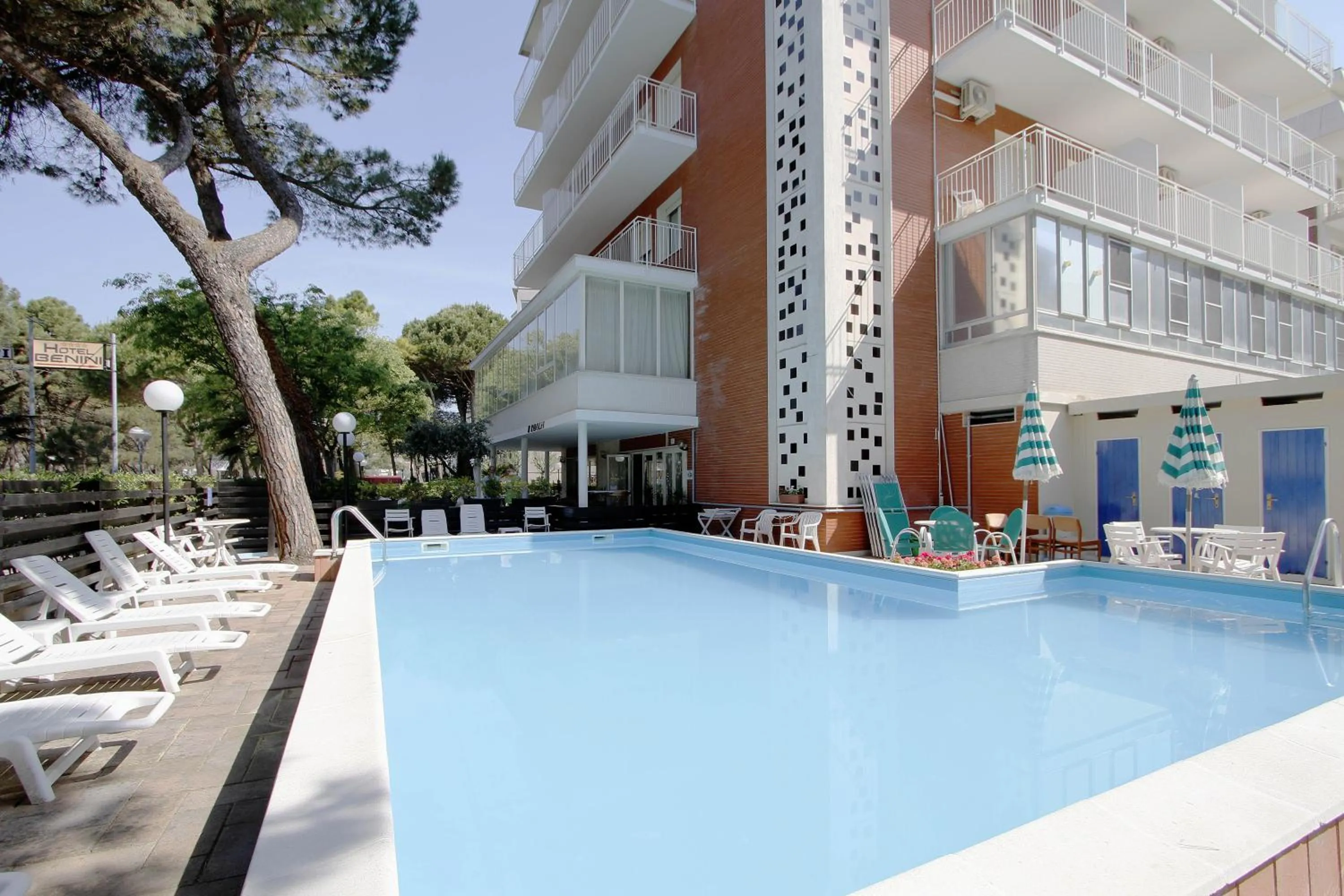 Swimming pool in Hotel Ridolfi