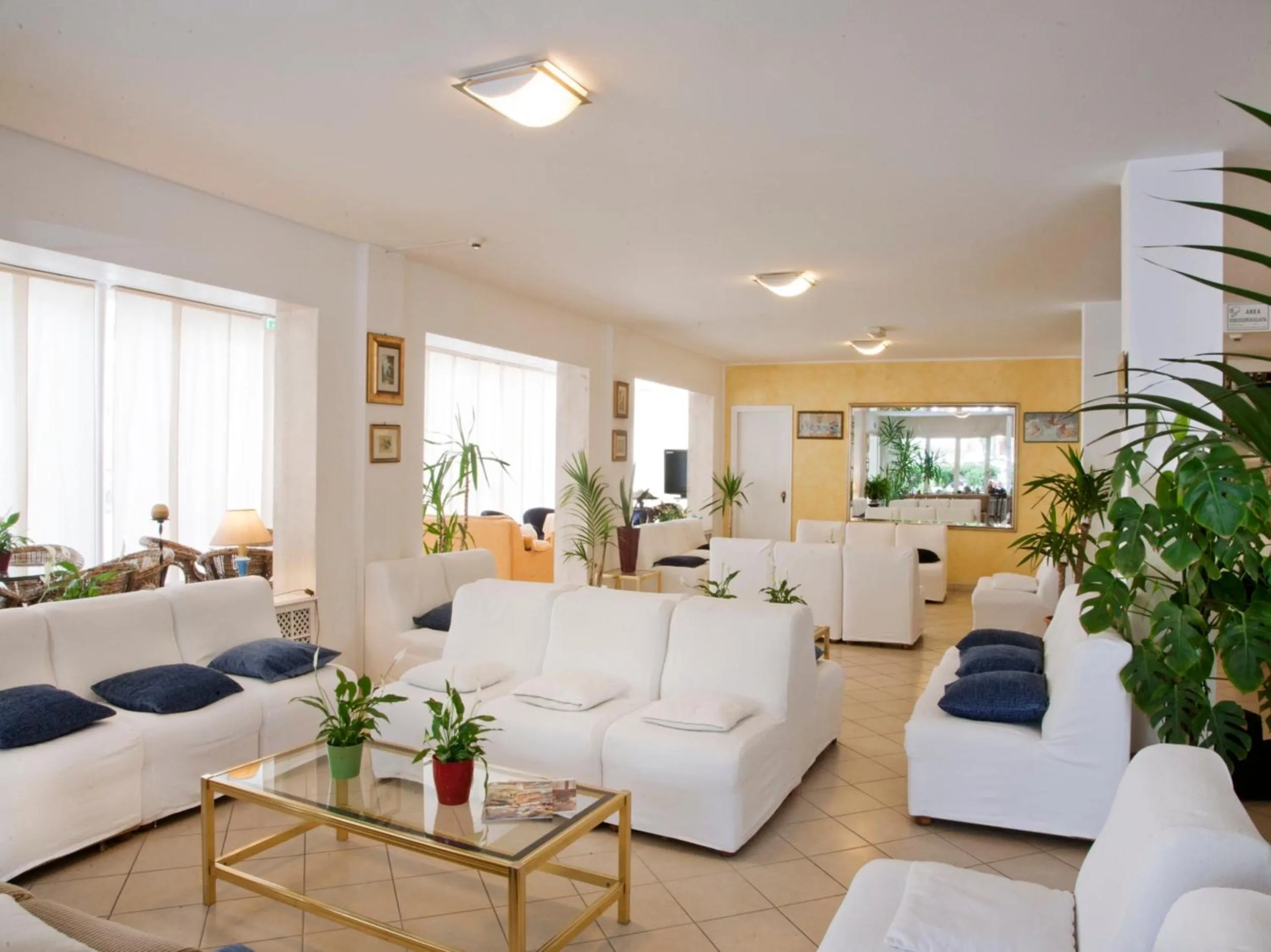 Lounge or bar in Hotel Ridolfi