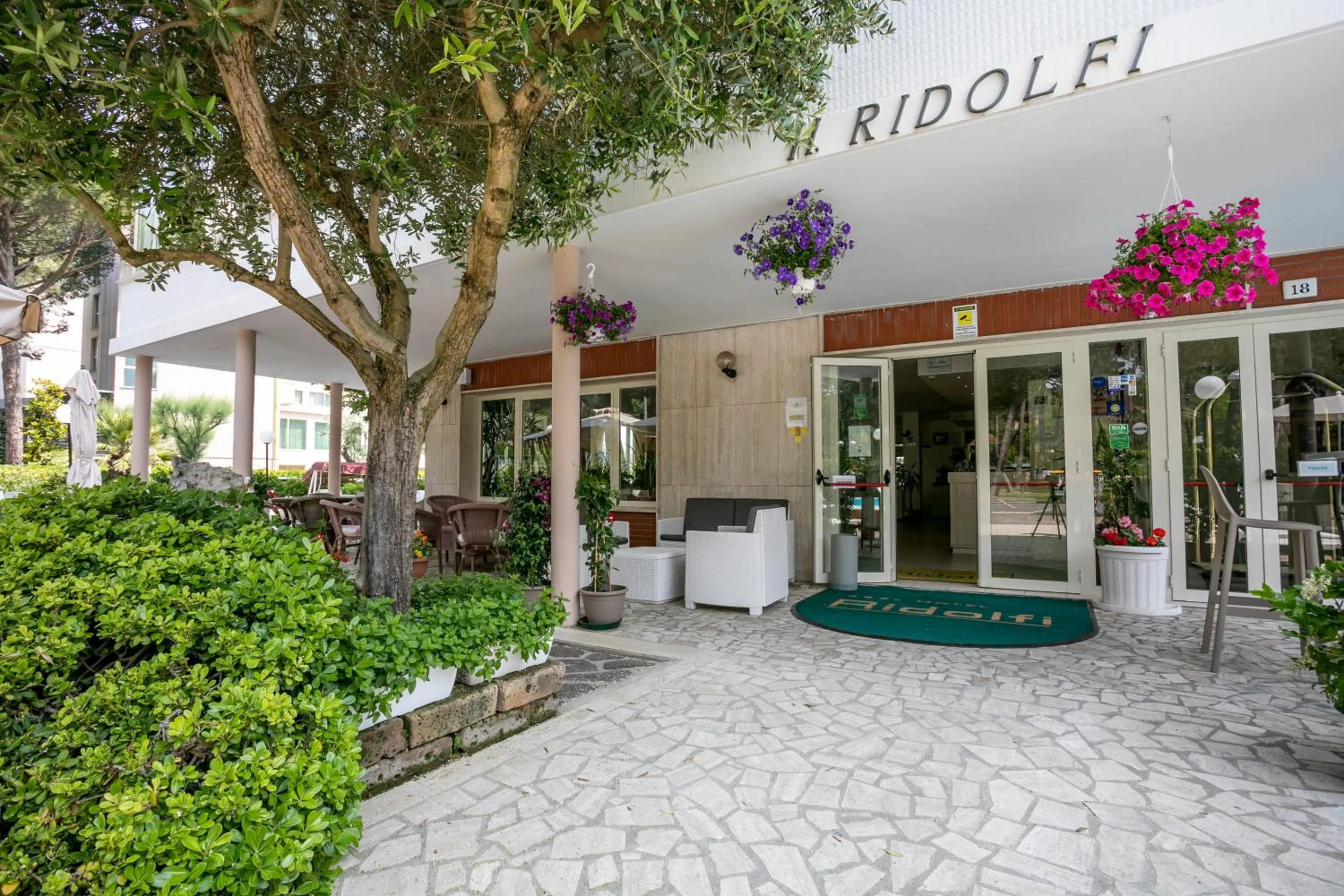 Property building in Hotel Ridolfi