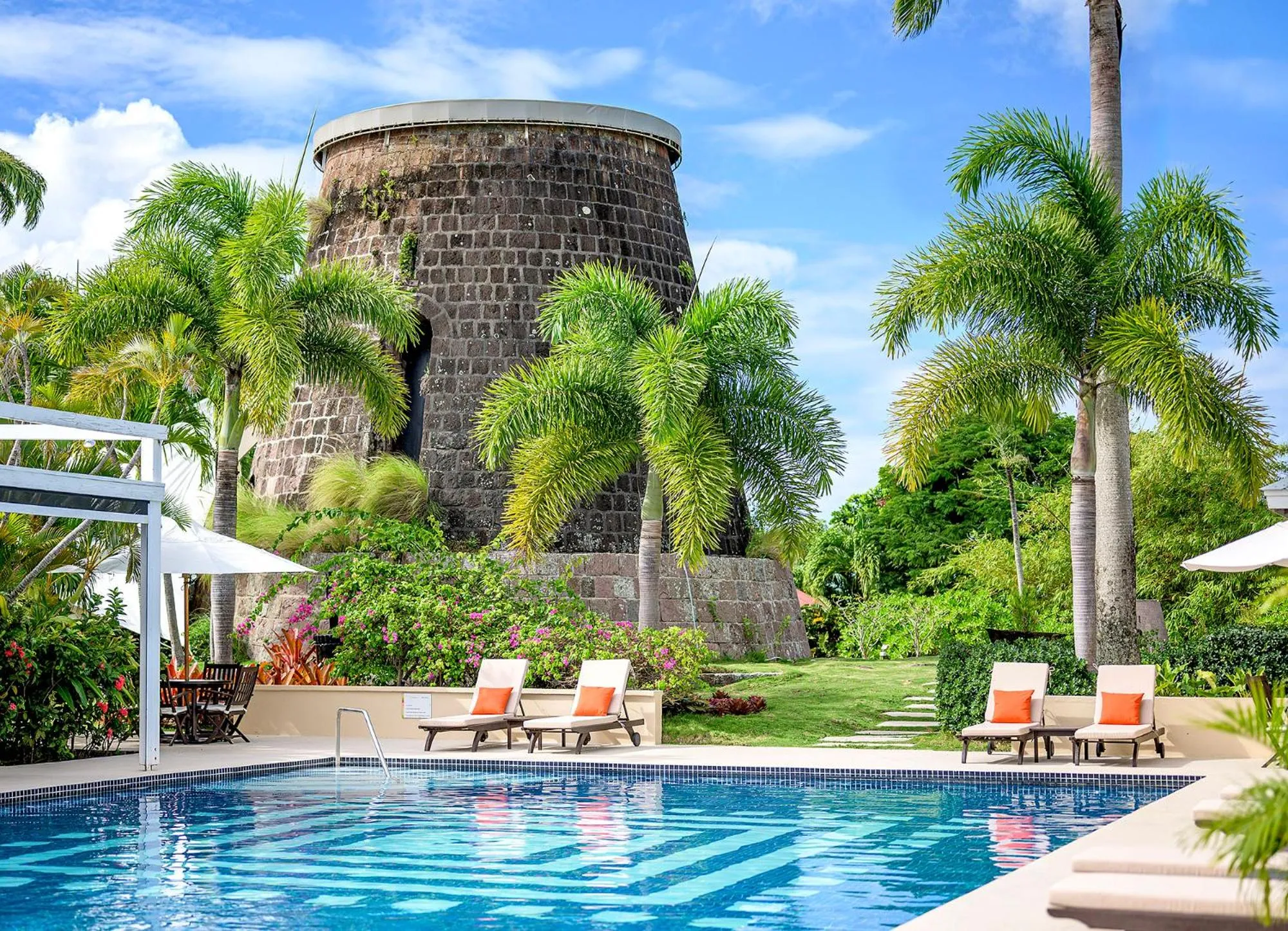 Swimming pool in Montpelier Nevis