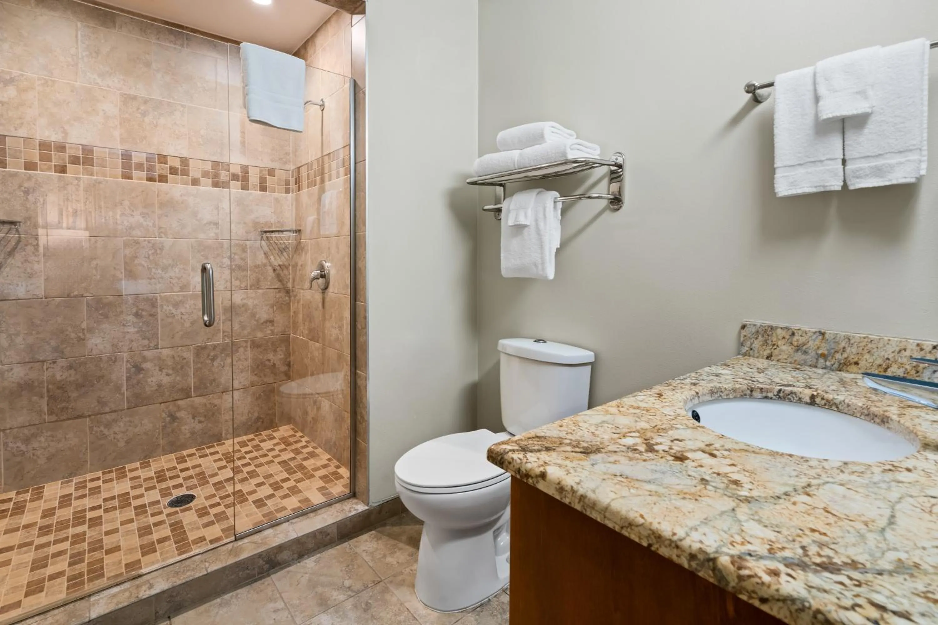 Bathroom in Fargo Inn and Suites