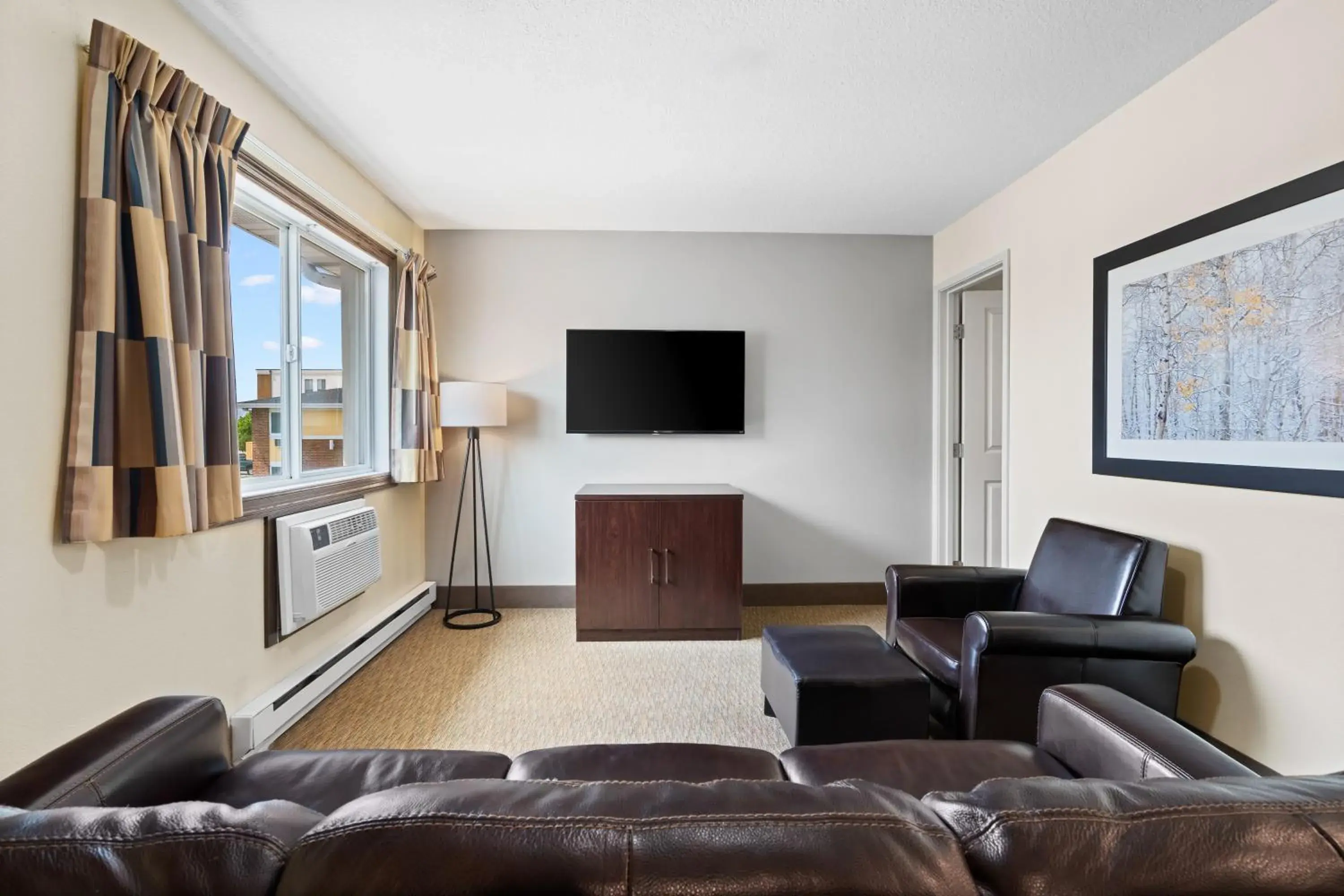 Living room in Fargo Inn and Suites Living room in Fargo Inn and Suites