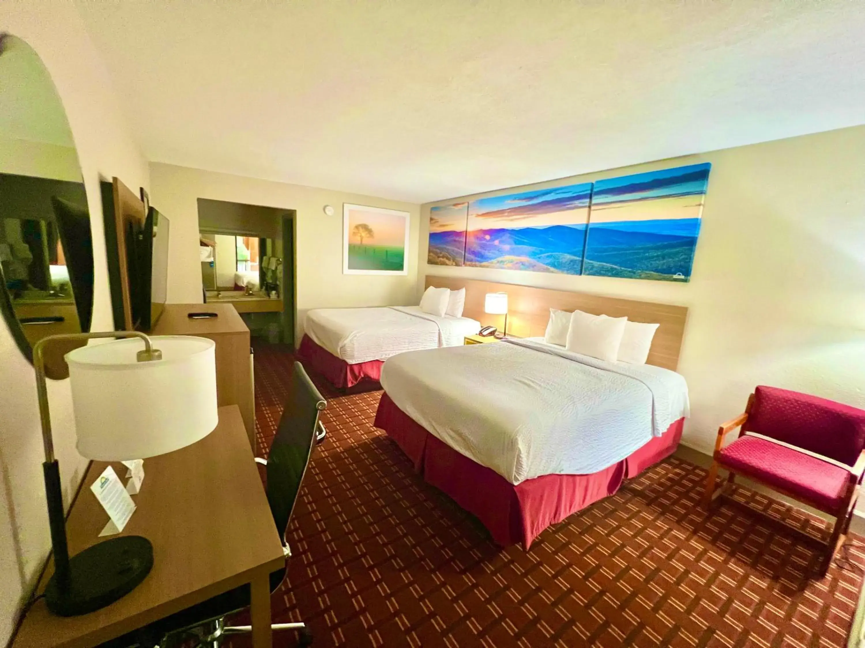 Bed in Days Inn by Wyndham Athens Bed in Days Inn by Wyndham Athens