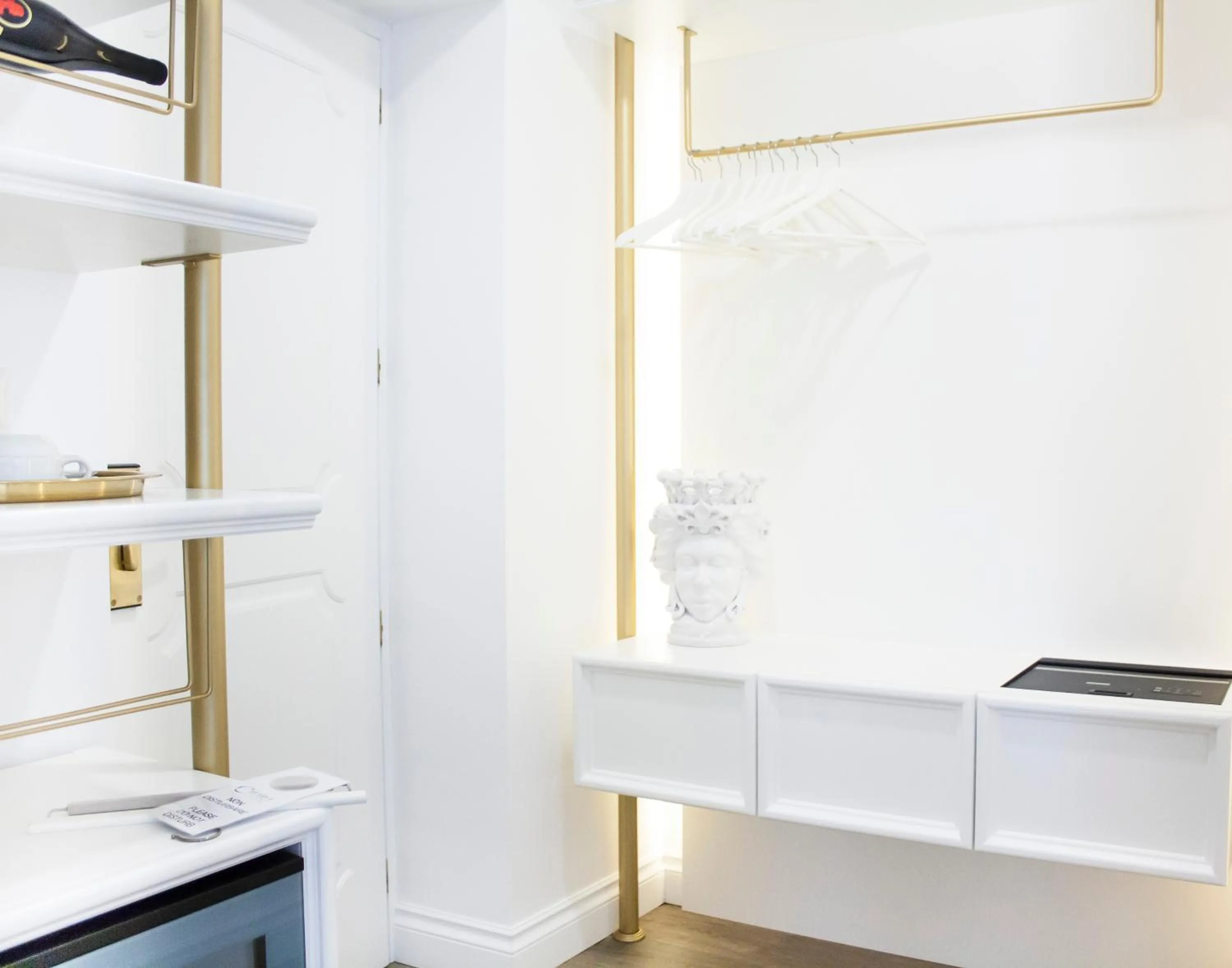 Decorative detail in CiuriTaormina Maison de Charme