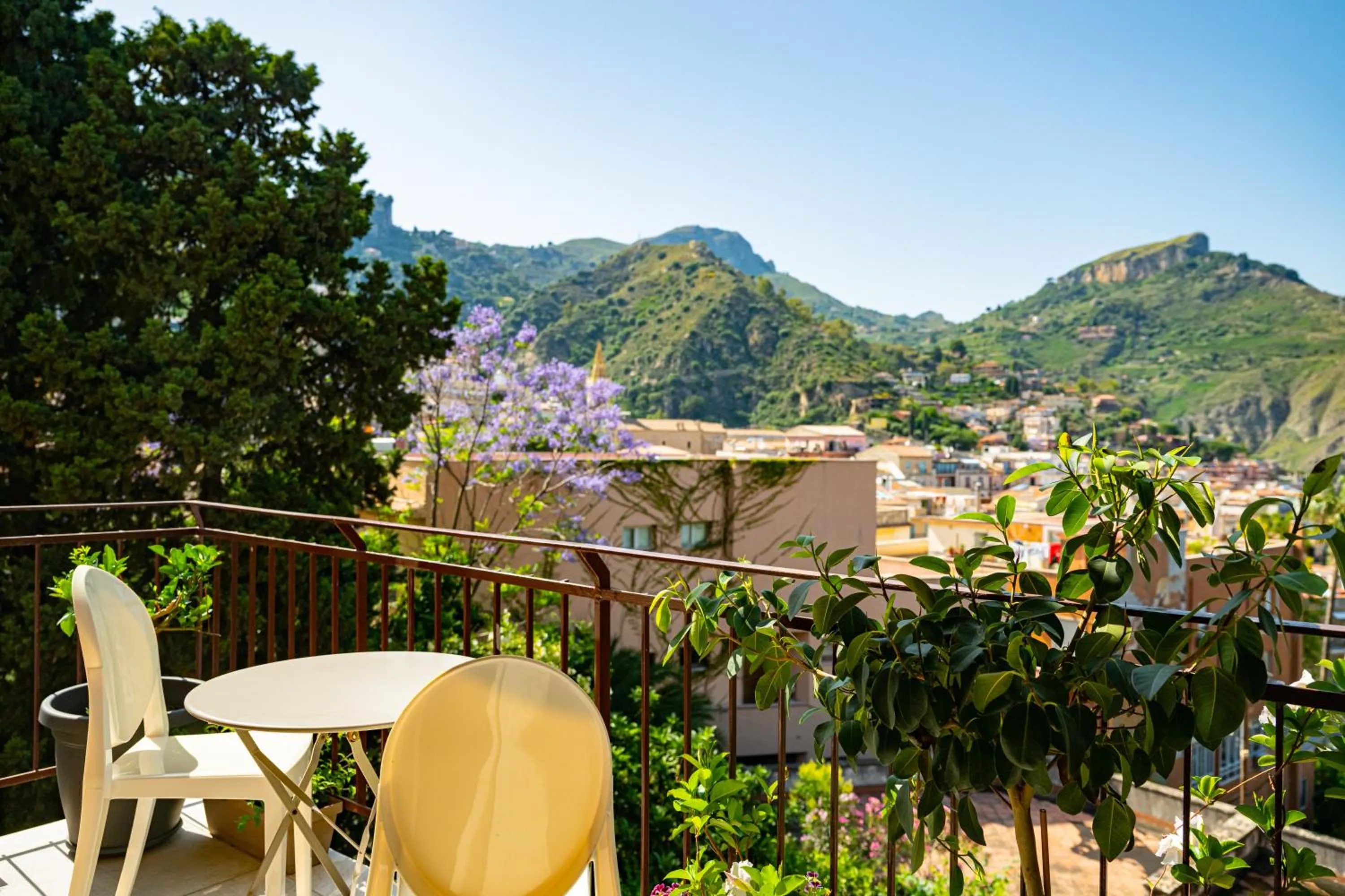 Natural landscape in CiuriTaormina Maison de Charme