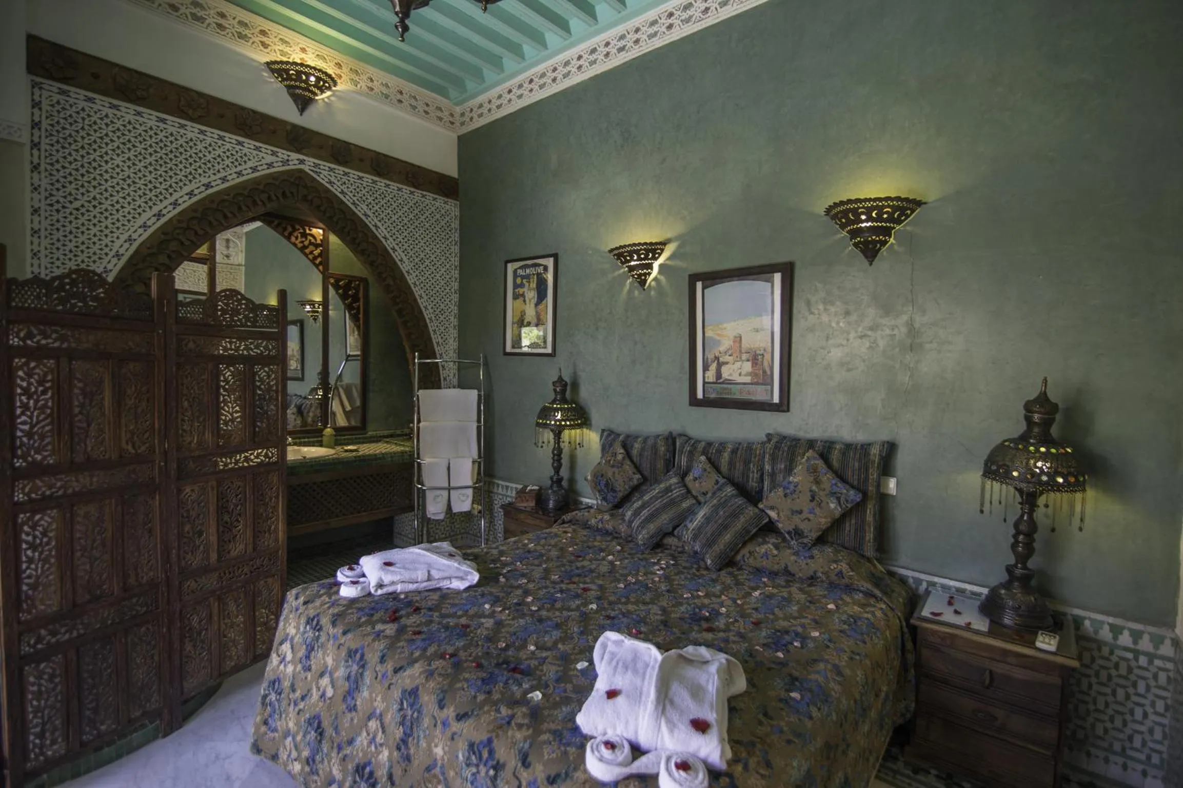 Photo of the whole room, Bed in Riad Palais Sebban