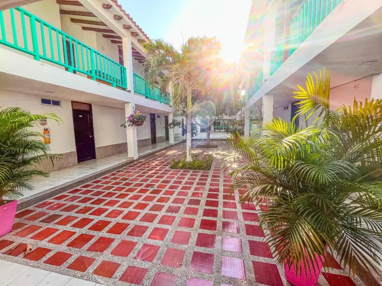 Property building in Hotel Los Veleros Santa Marta Property building in Hotel Los Veleros Santa Marta