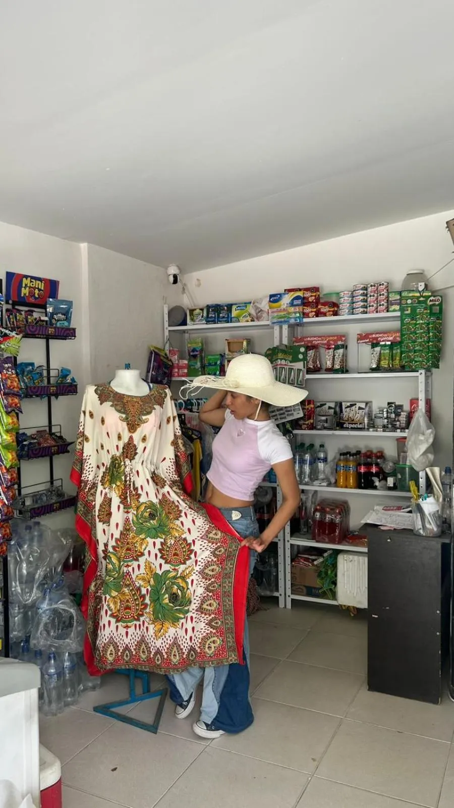 On-site shops in Hotel Los Veleros Santa Marta