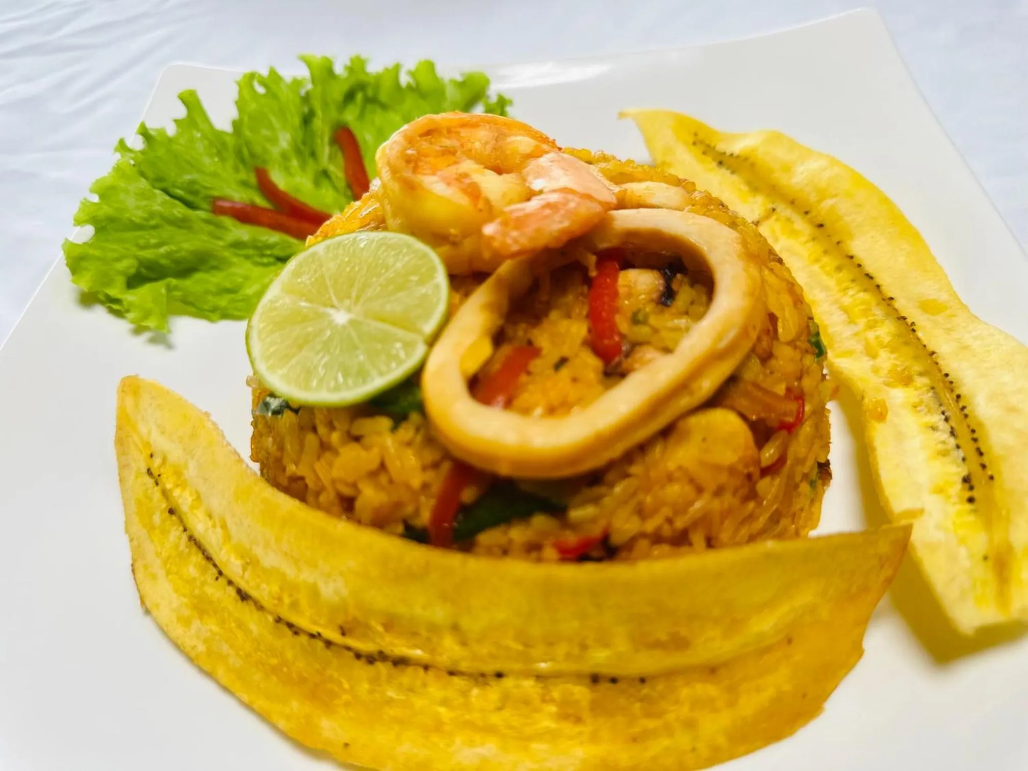 Restaurant/places to eat in Hotel Los Veleros Santa Marta