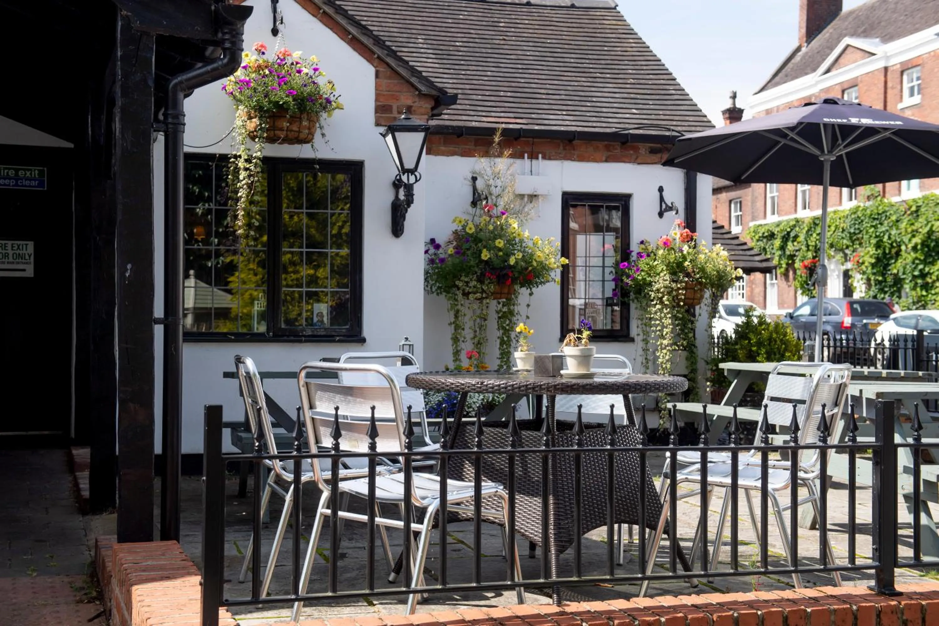 Garden in Dog & Partridge by Chef & Brewer Collection