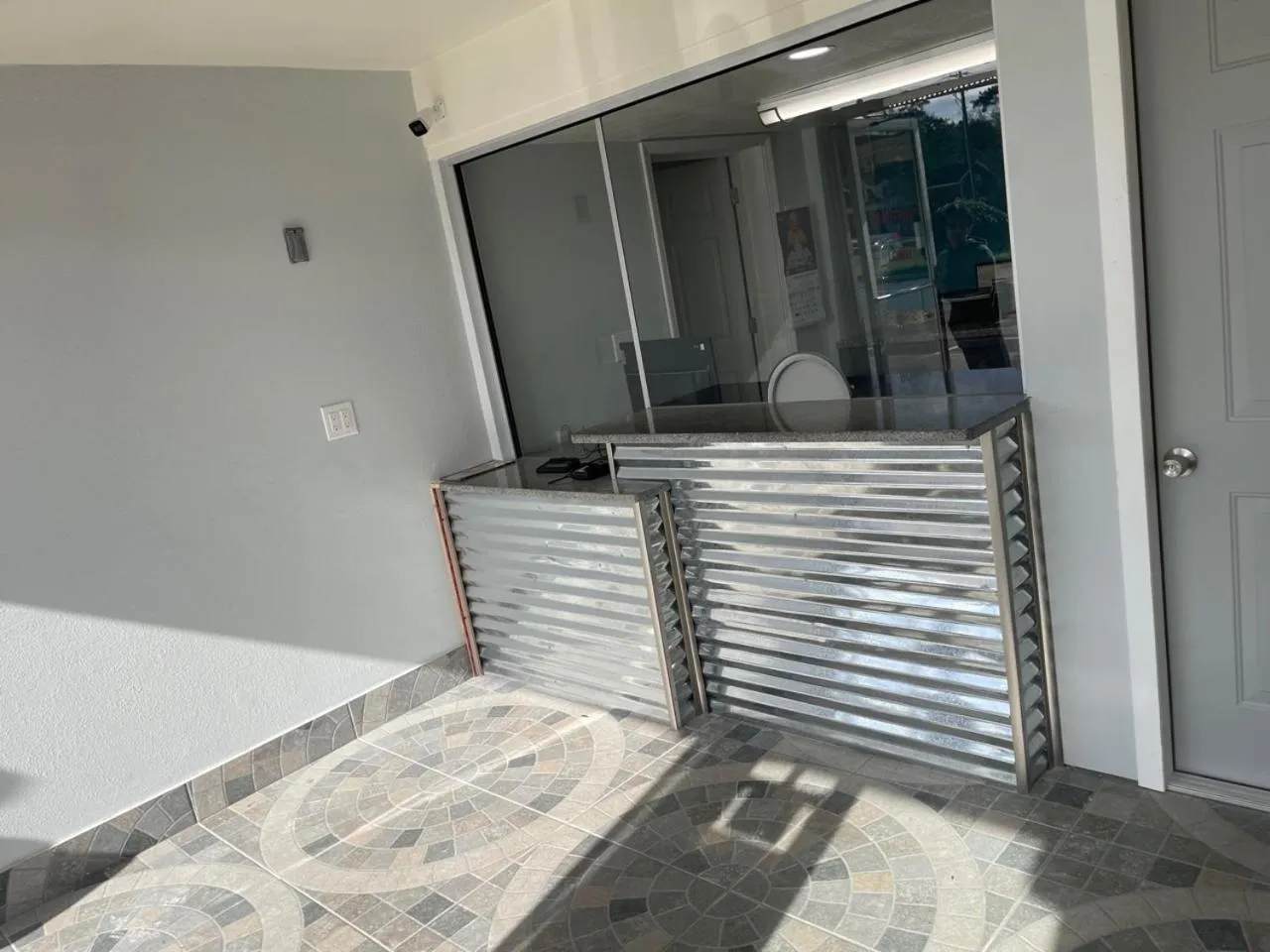 Lobby or reception, Bathroom in Scottish Inn Savannah