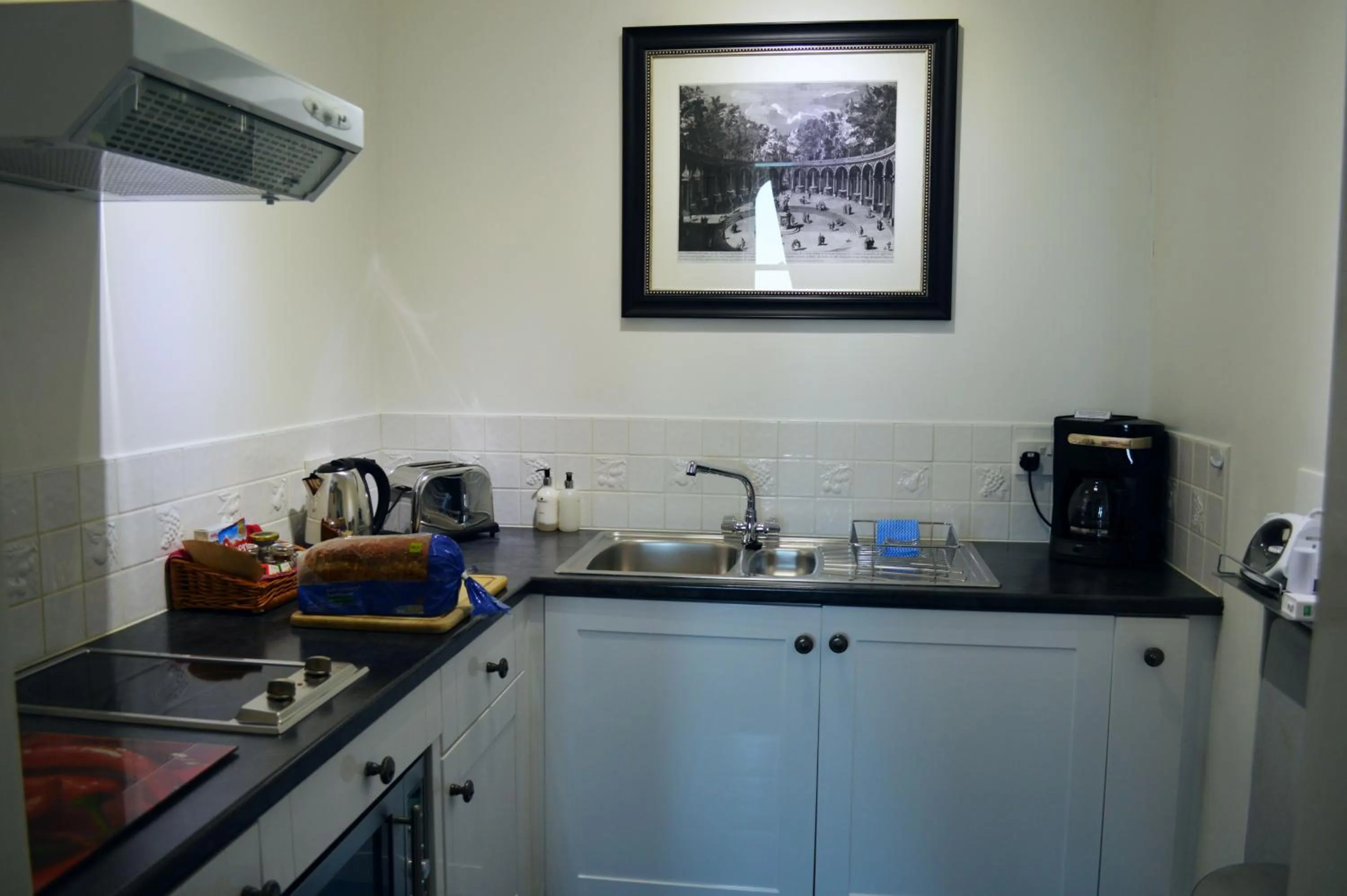 Kitchen or kitchenette in The Town House