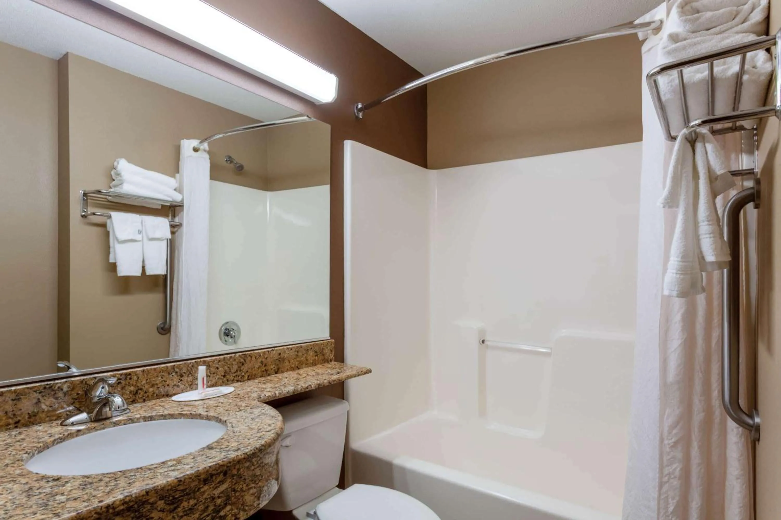 Bathroom in Microtel Inn & Suites by Wyndham Columbia