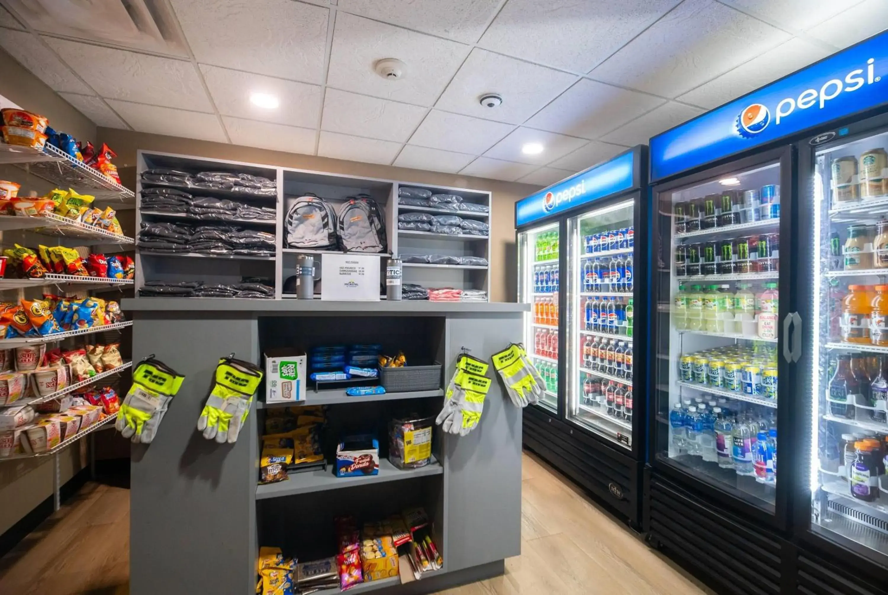 Food and drinks in Microtel Inn & Suites by Wyndham Columbia Food and drinks in Microtel Inn & Suites by Wyndham Columbia