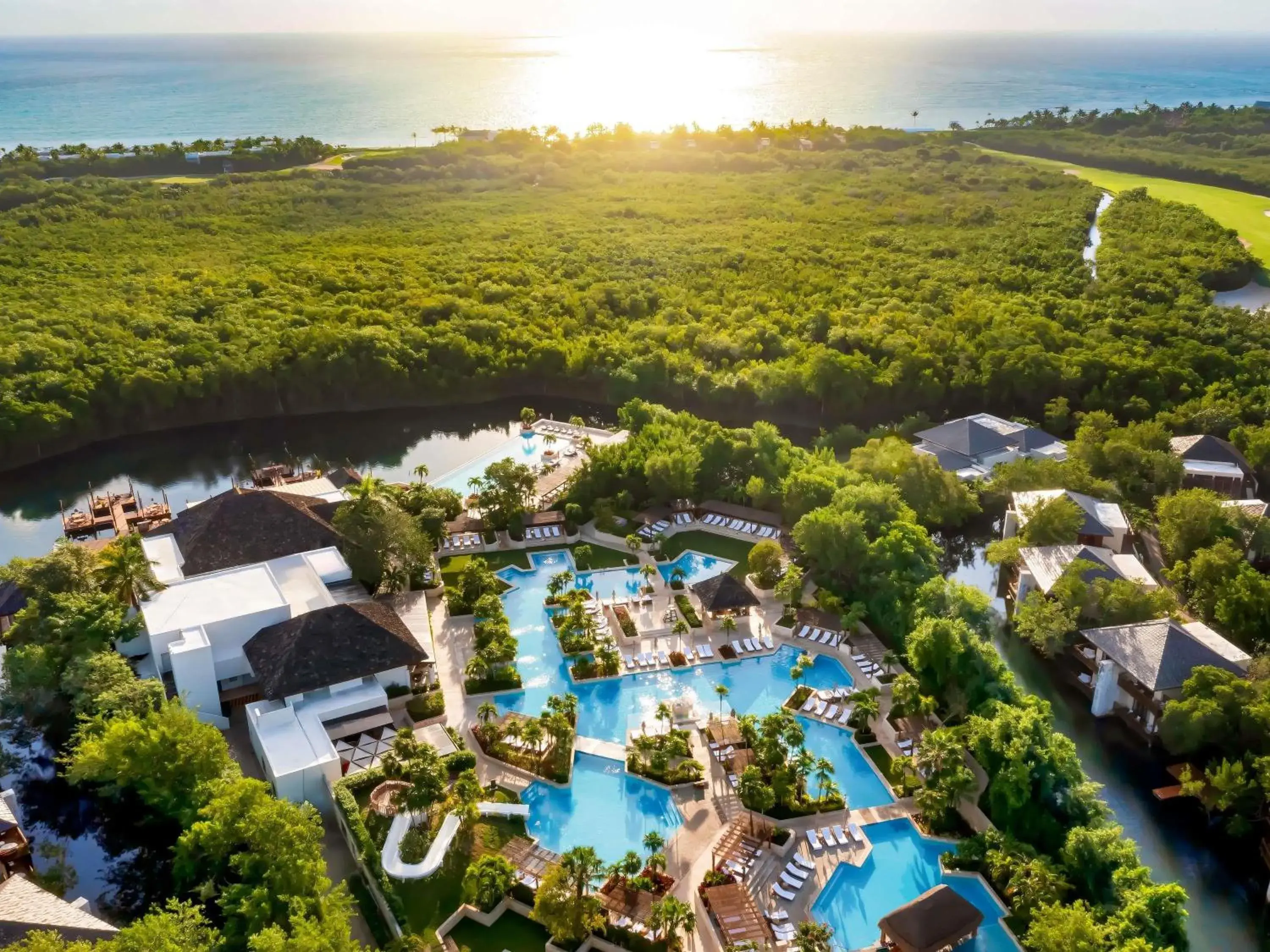 Pool view in Fairmont Mayakoba Pool view in Fairmont Mayakoba