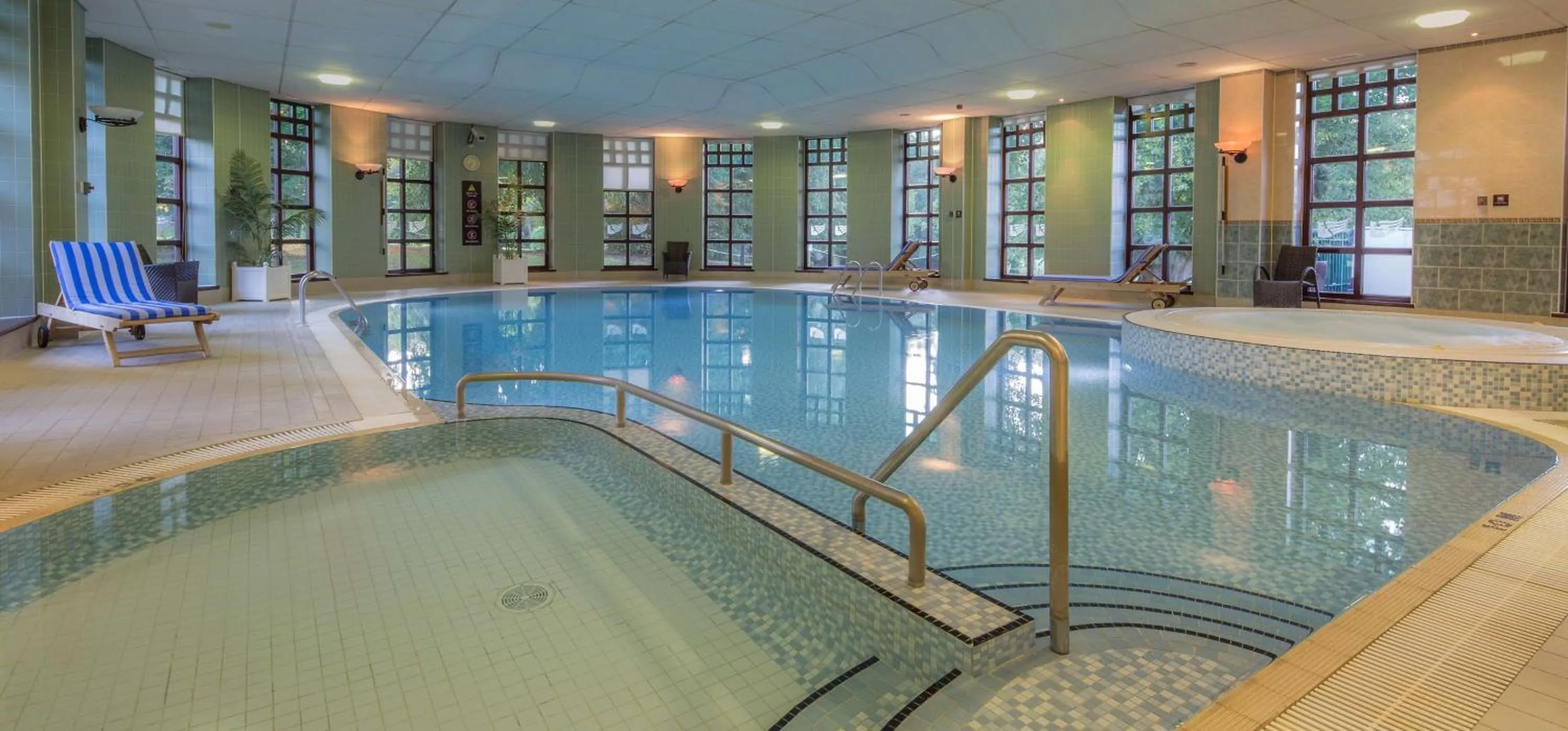 Pool view in Hilton Puckrup Hall Hotel & Golf Club, Tewkesbury
