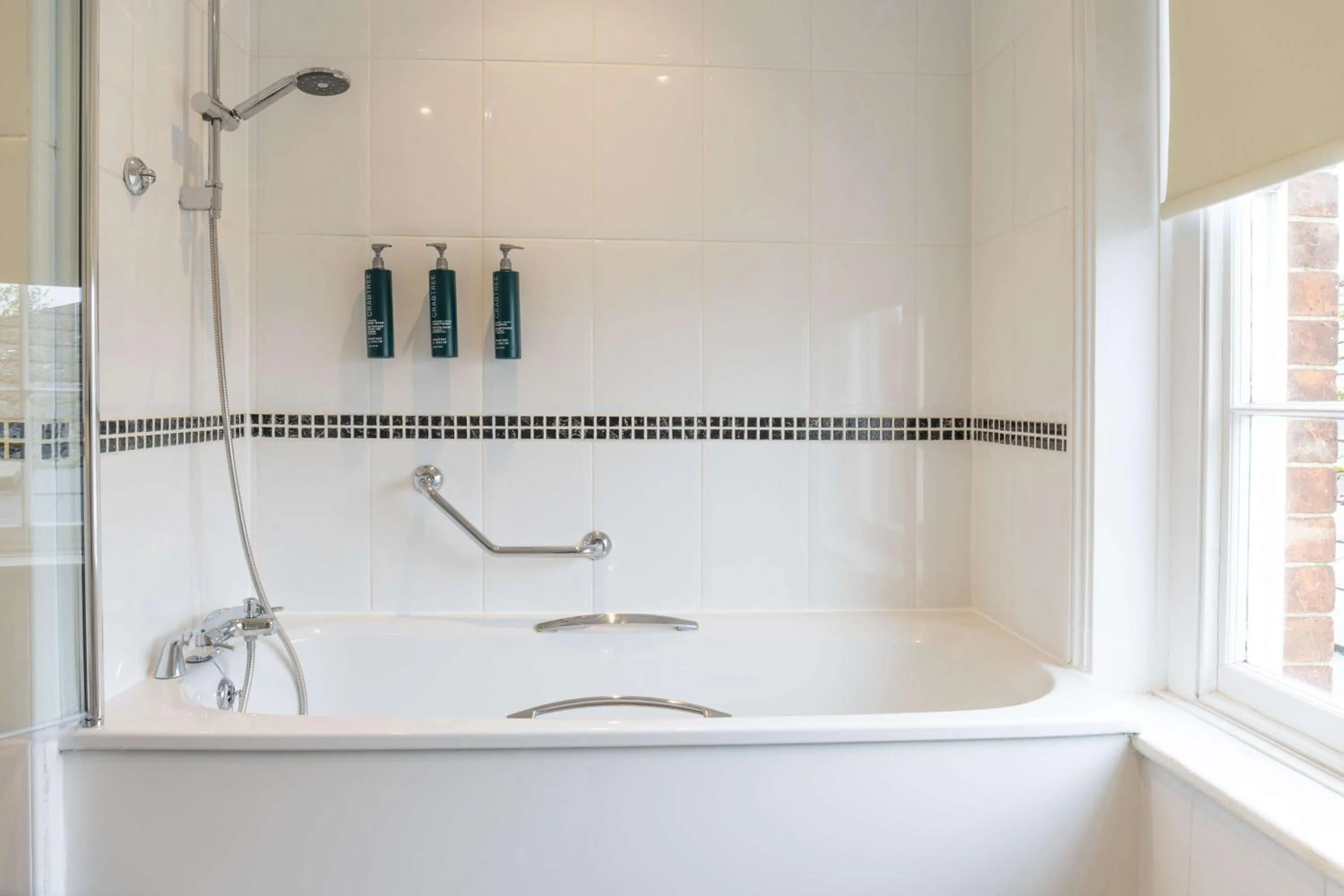 Bathroom in Hilton Puckrup Hall Hotel & Golf Club, Tewkesbury