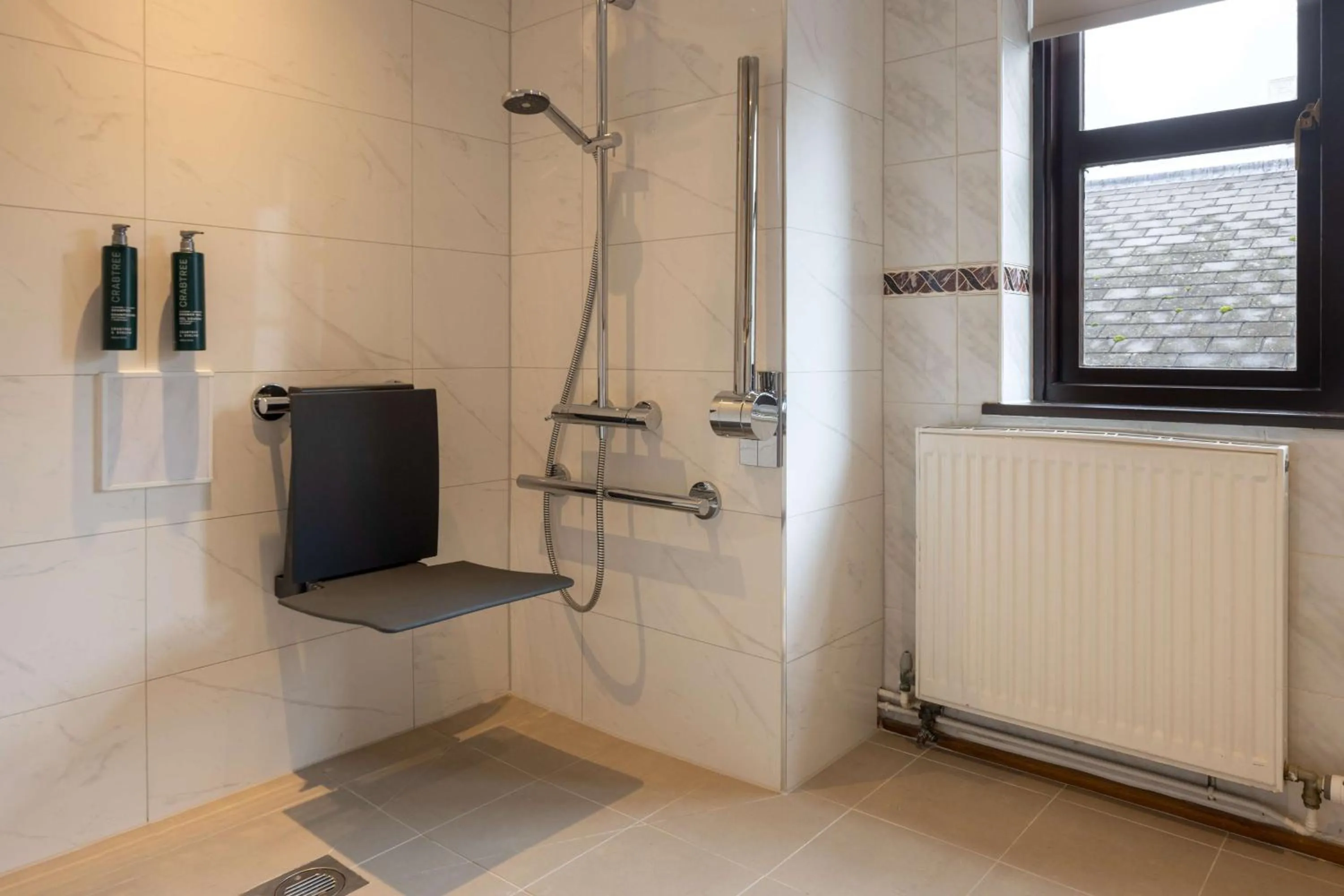 Bathroom in Hilton Puckrup Hall Hotel & Golf Club, Tewkesbury