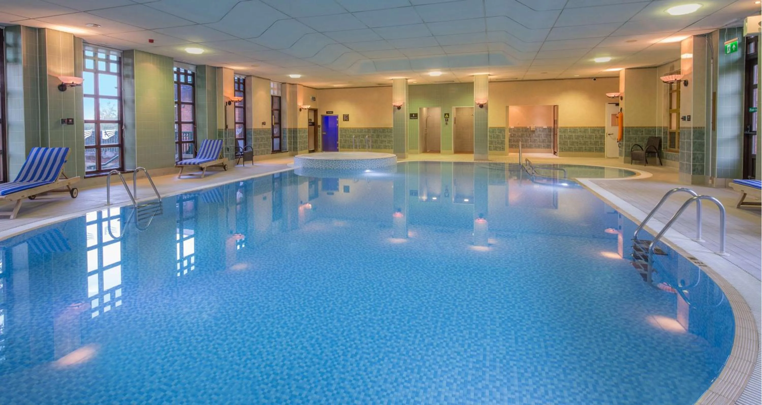 Pool view in Hilton Puckrup Hall Hotel & Golf Club, Tewkesbury