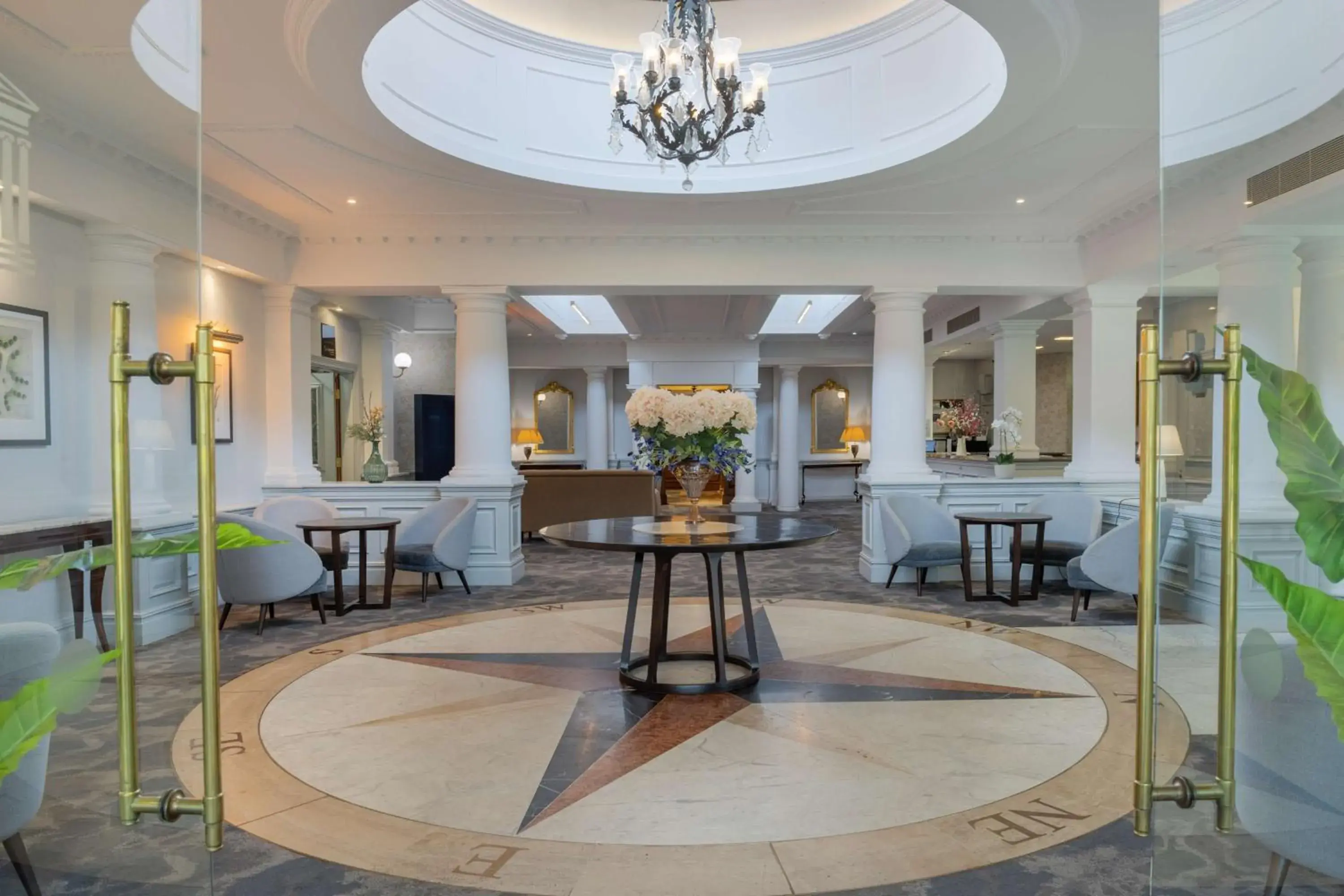 Lobby or reception in Hilton Puckrup Hall Hotel & Golf Club, Tewkesbury Lobby or reception in Hilton Puckrup Hall Hotel & Golf Club, Tewkesbury