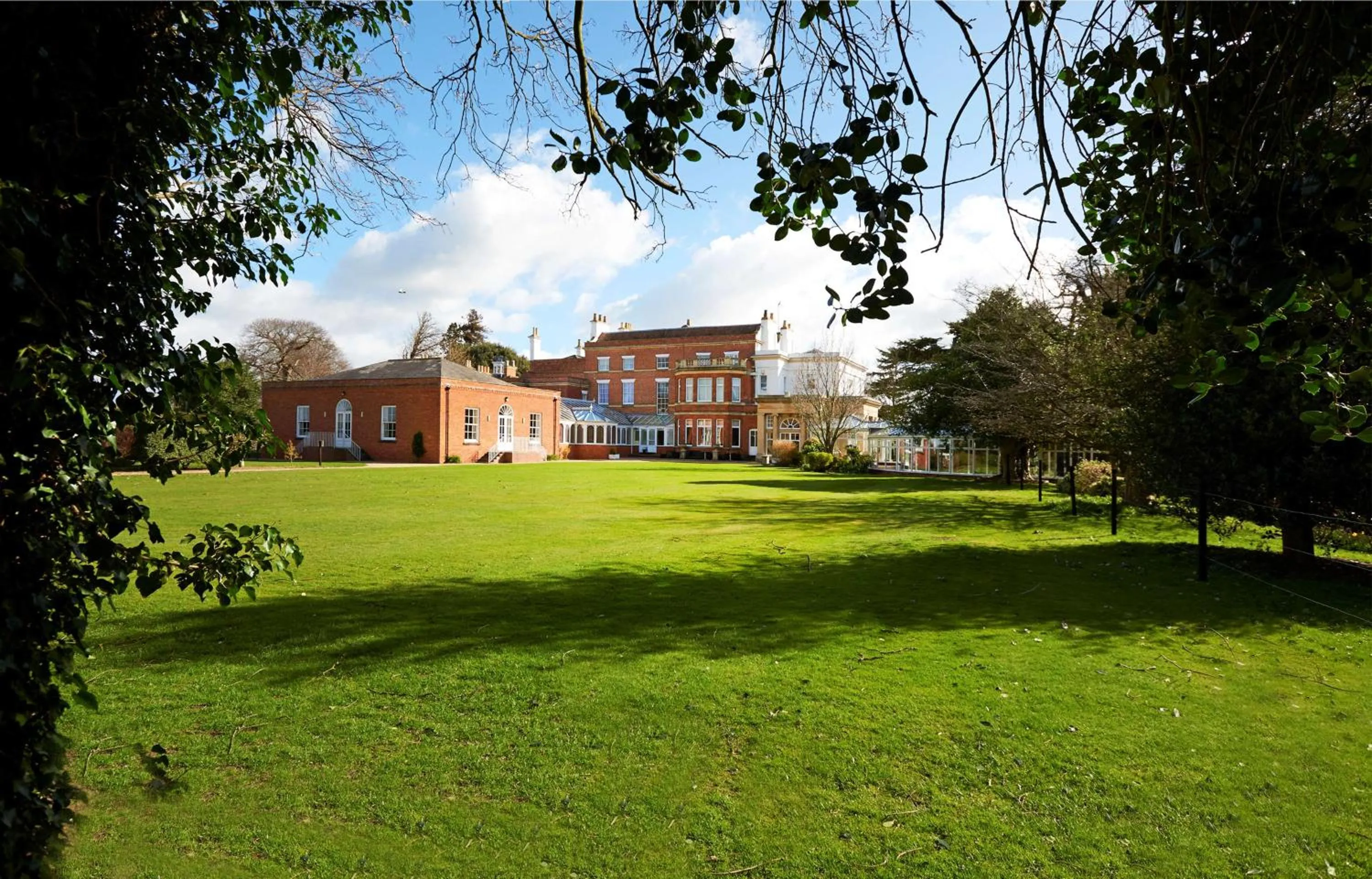 Property building in Hilton Puckrup Hall Hotel & Golf Club, Tewkesbury