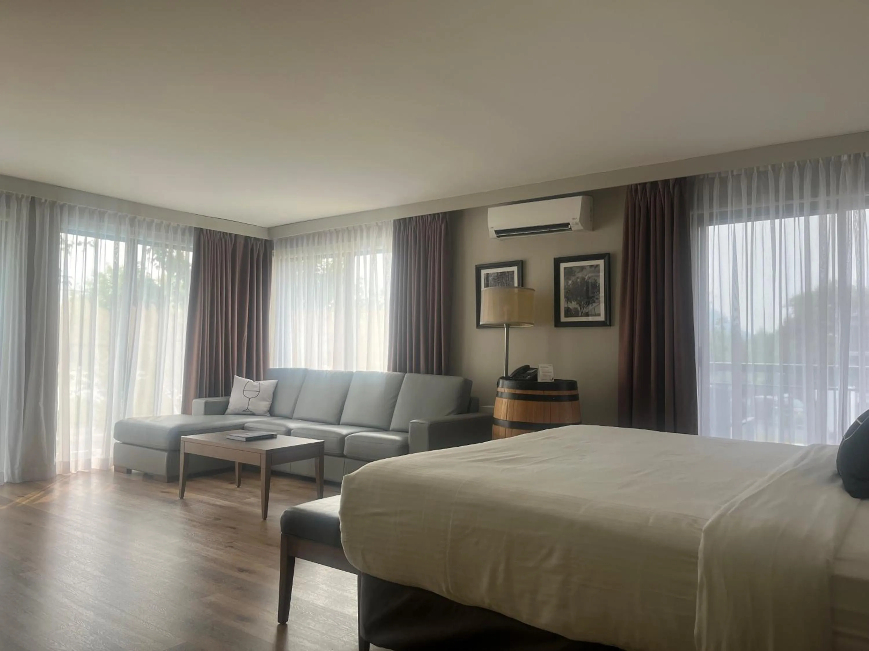 Photo of the whole room, Bed in Hôtel Rive Gauche