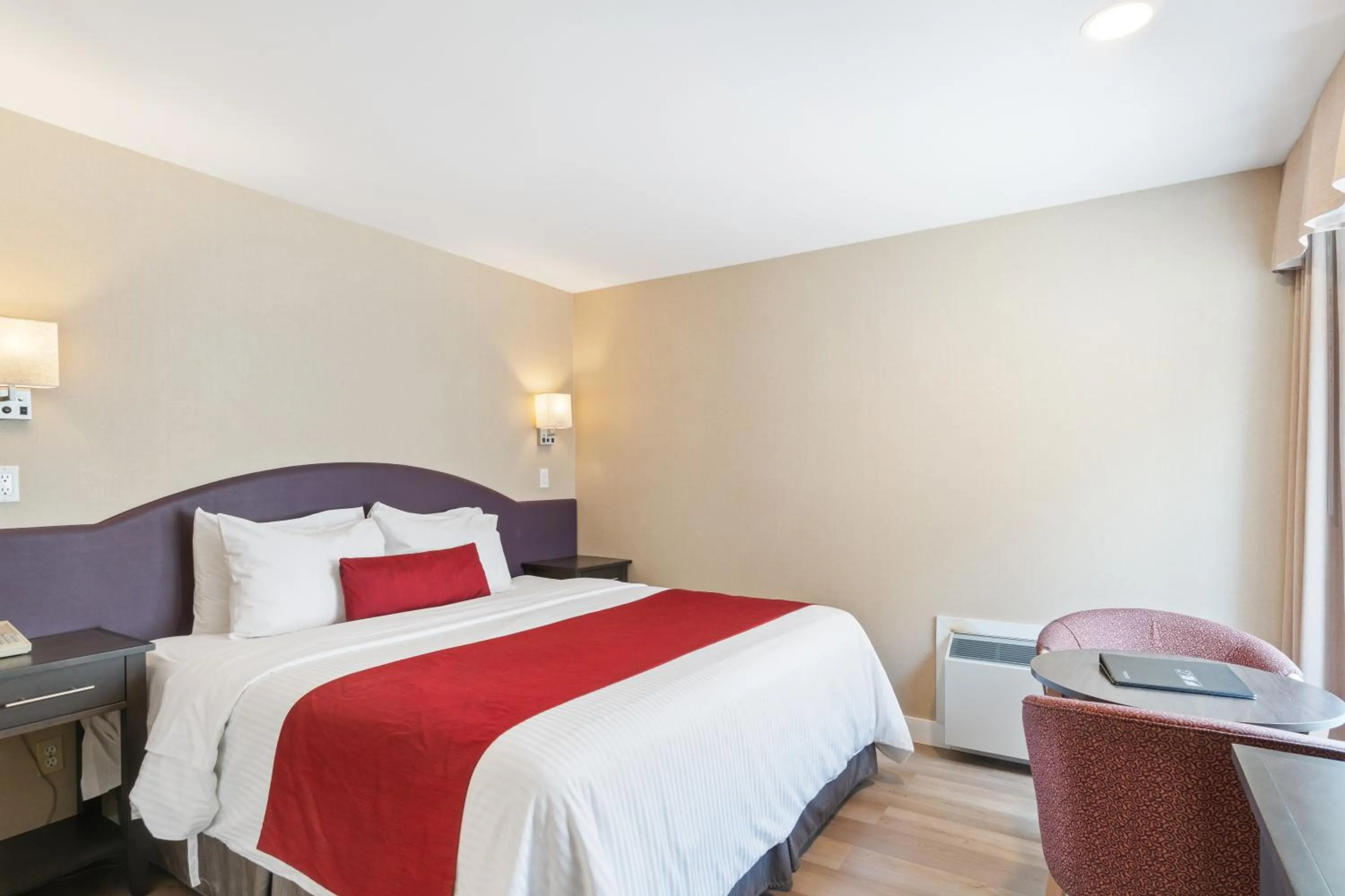 Bed in Hotel Bromont