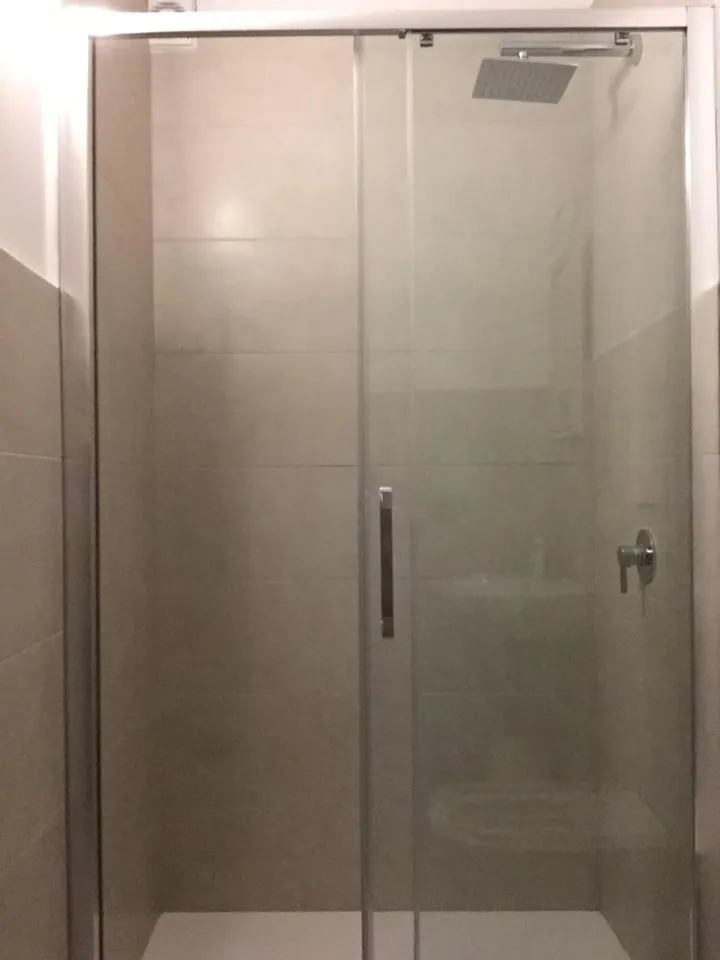 Shower in Conte Spada Home