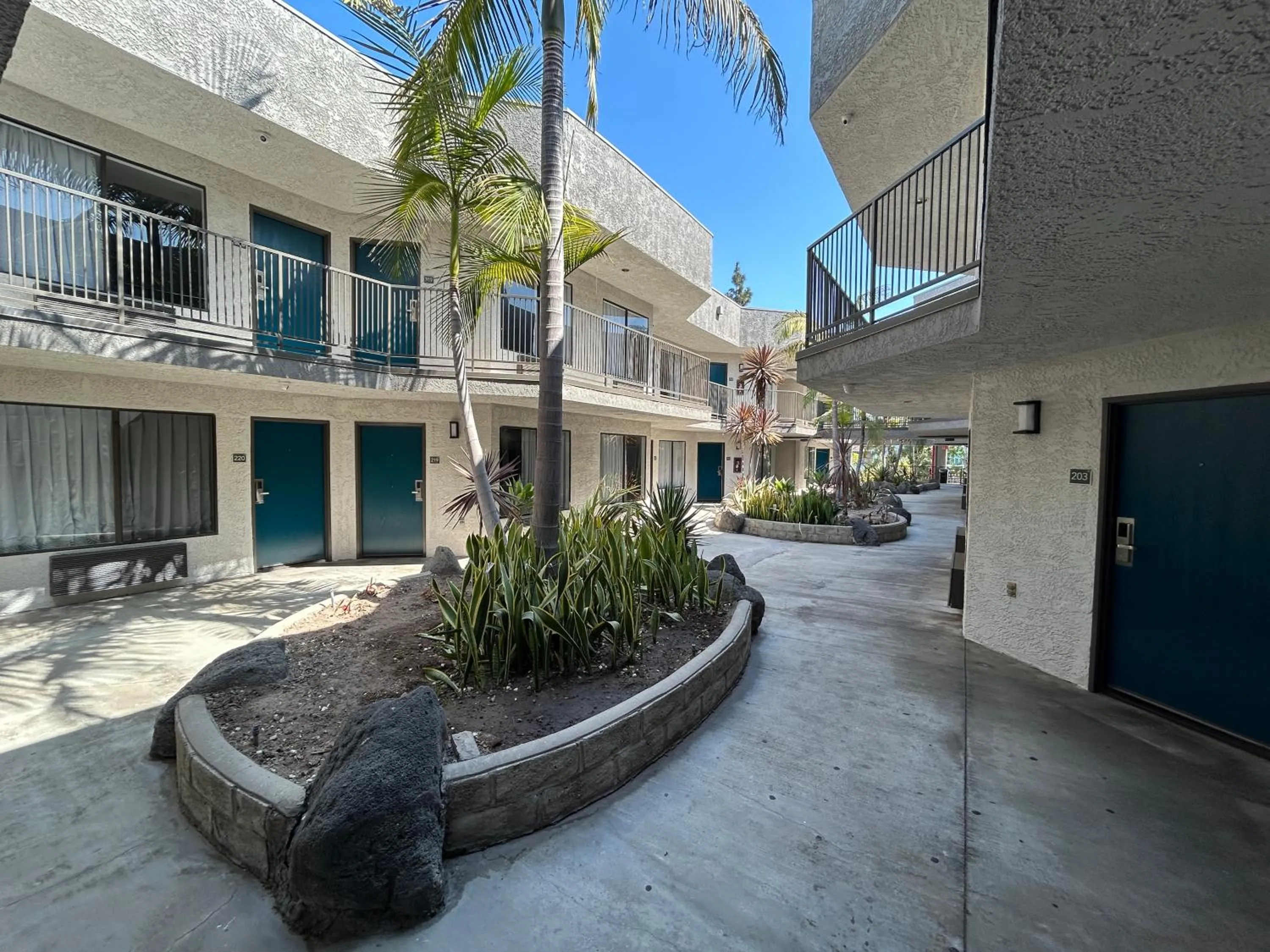 Studio 6 Suites Gardena, CA