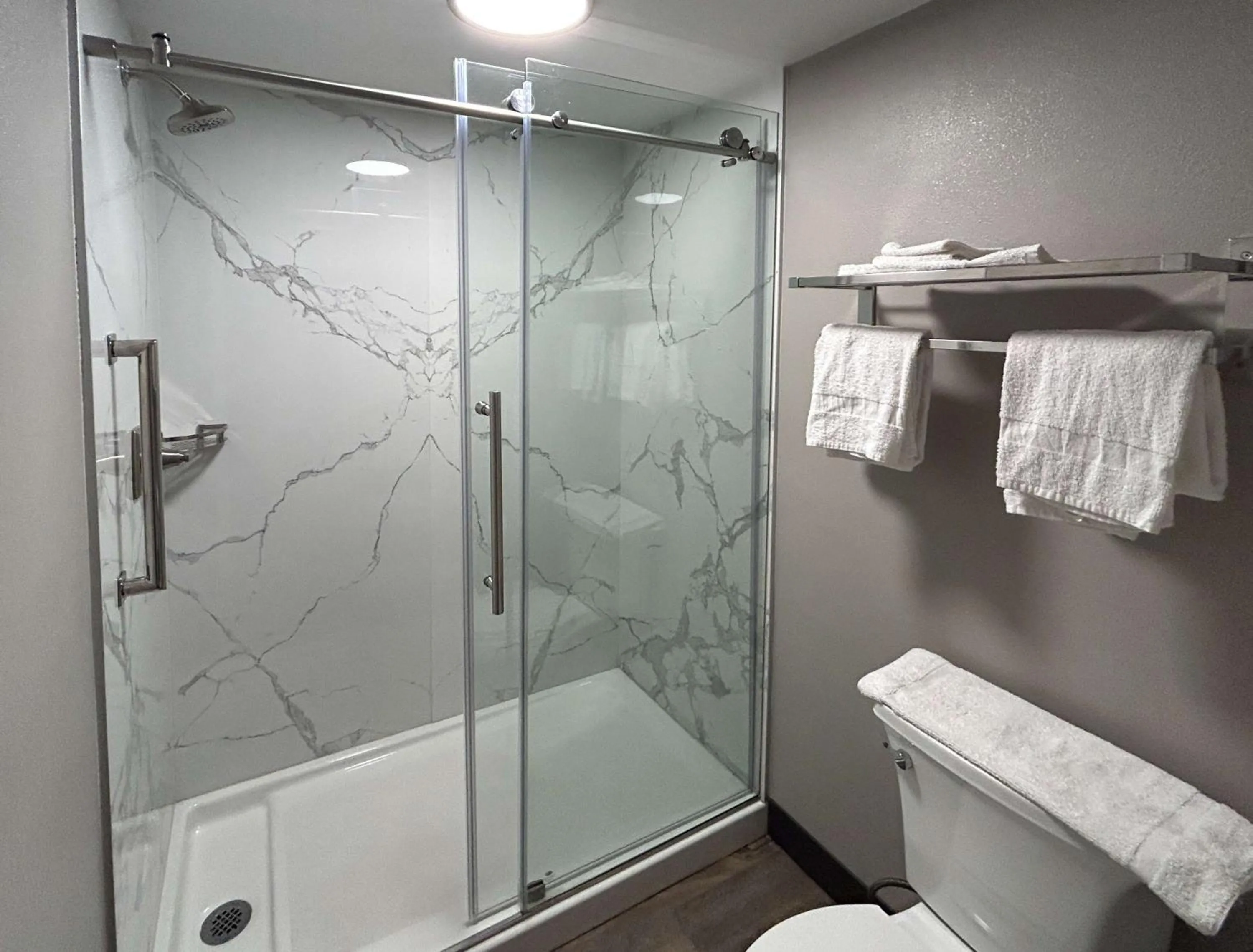 Bathroom in Studio 6 Suites Gardena, CA