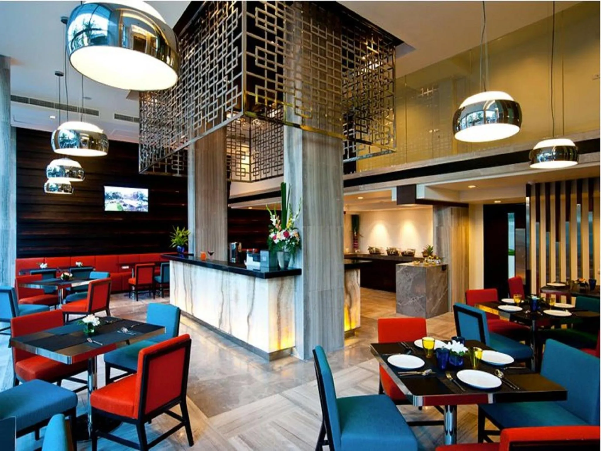 Restaurant/places to eat in FX Hotel Metrolink Makkasan