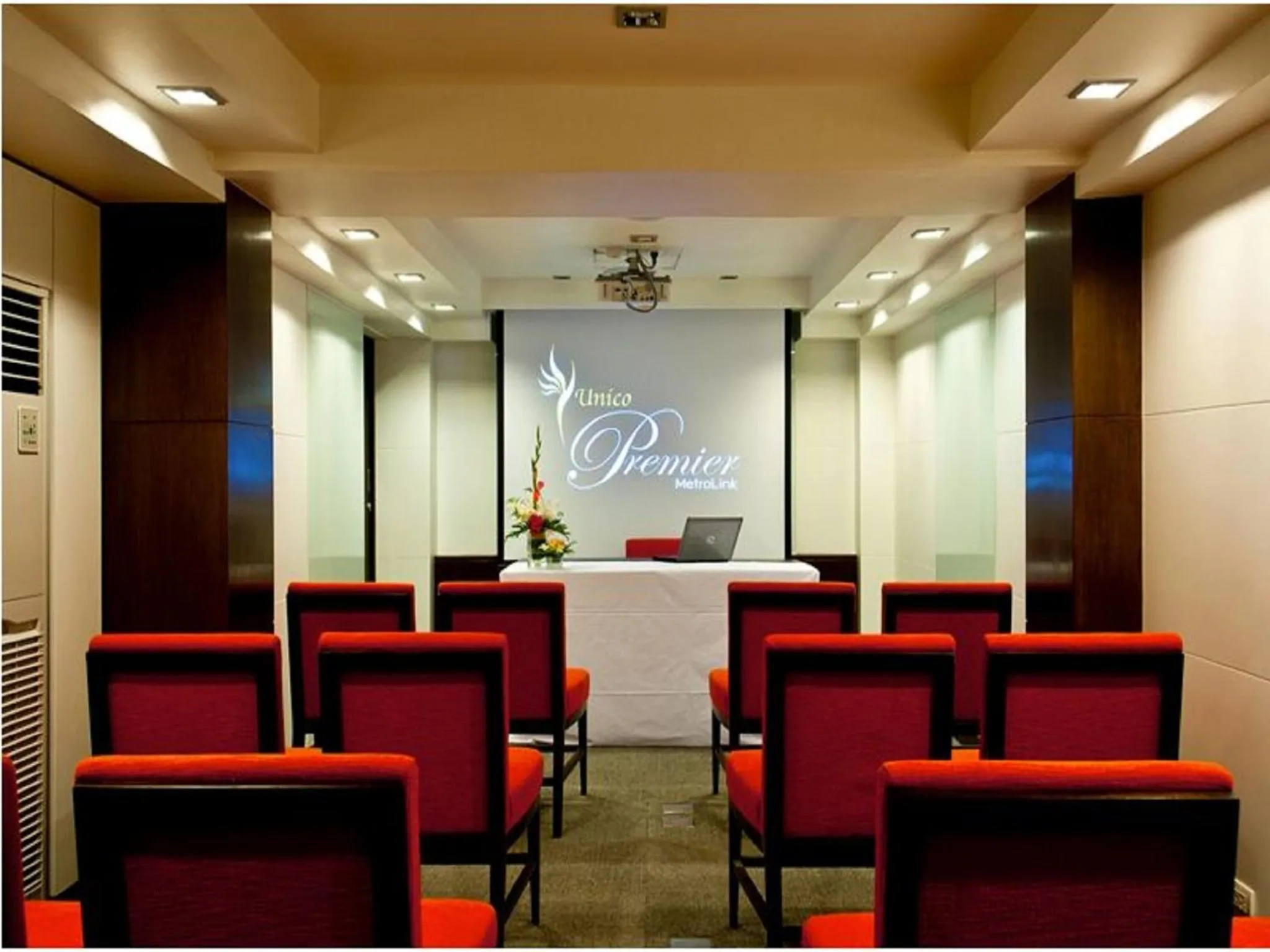 Business facilities in FX Hotel Metrolink Makkasan
