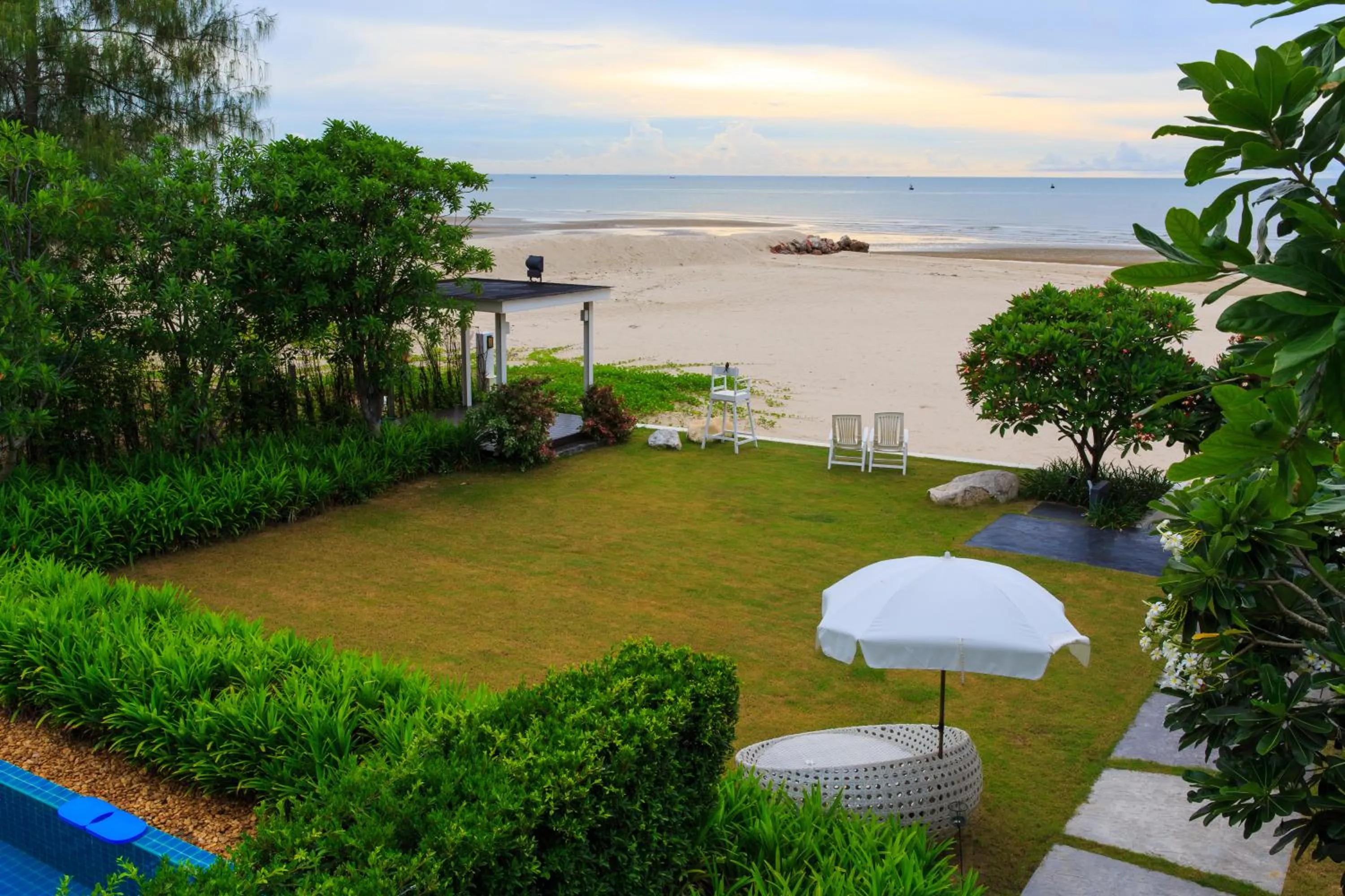 Natural landscape in Verano Beach Villa