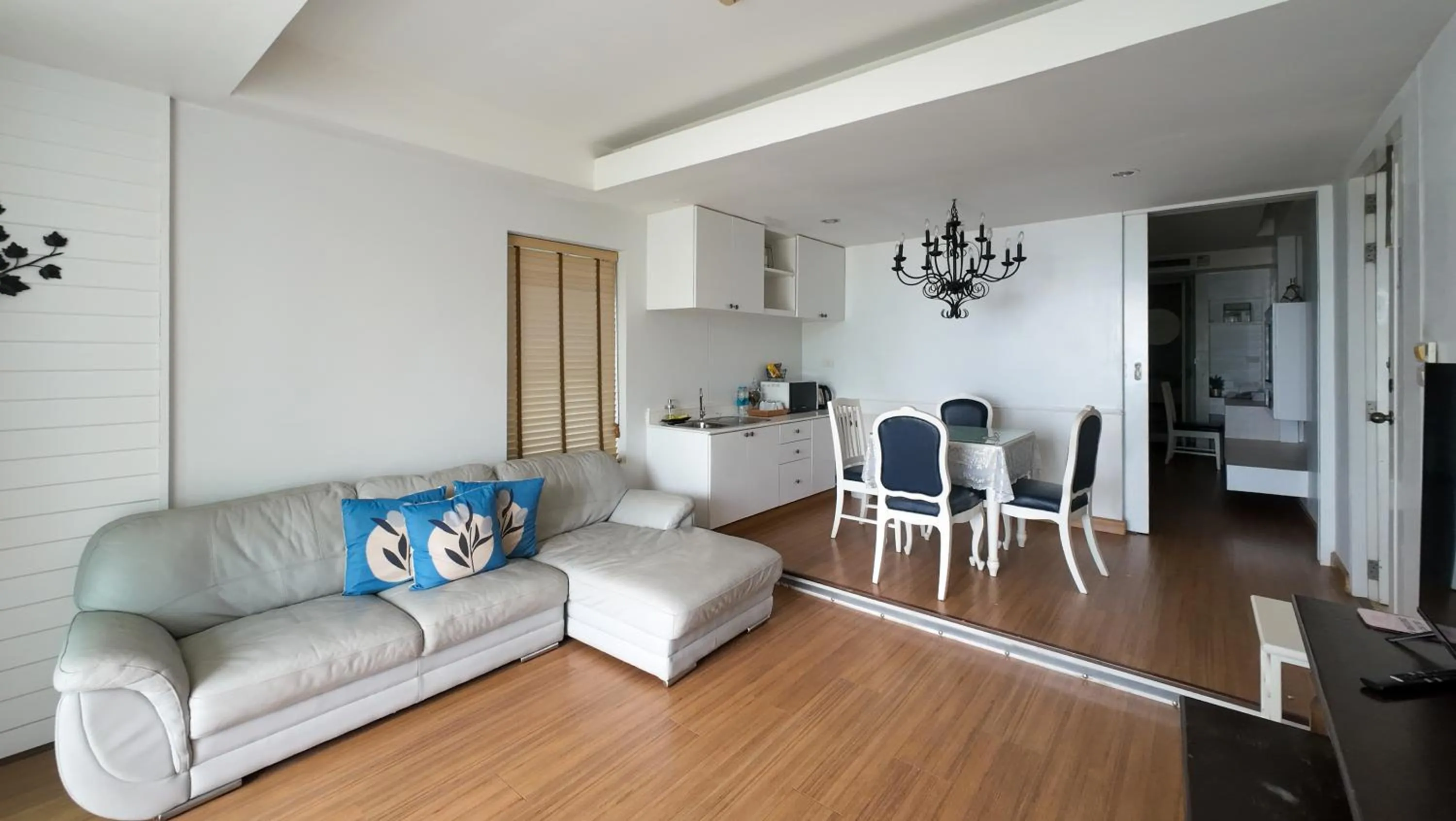 TV and multimedia in Verano Beach Villa