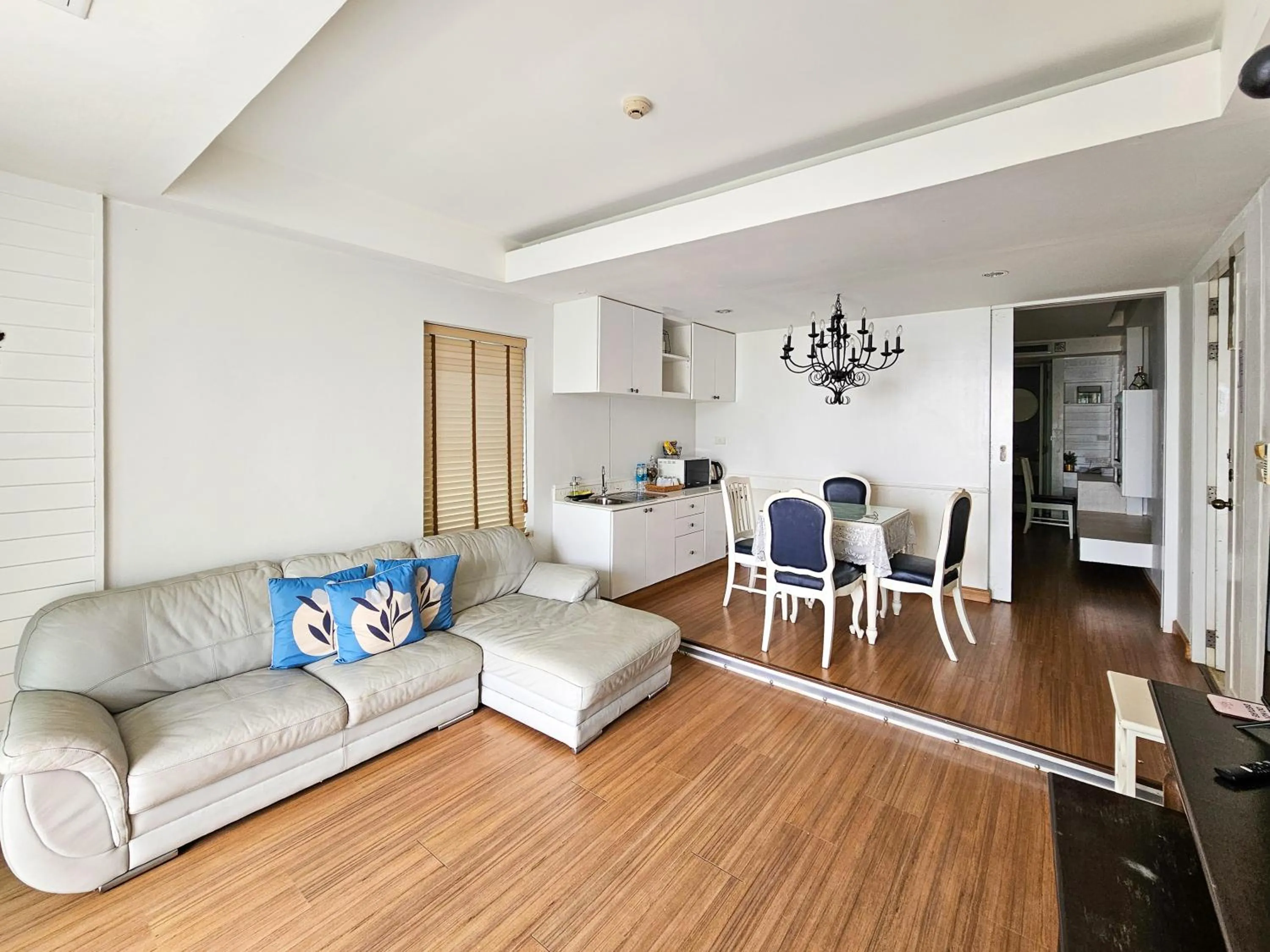 TV and multimedia in Verano Beach Villa