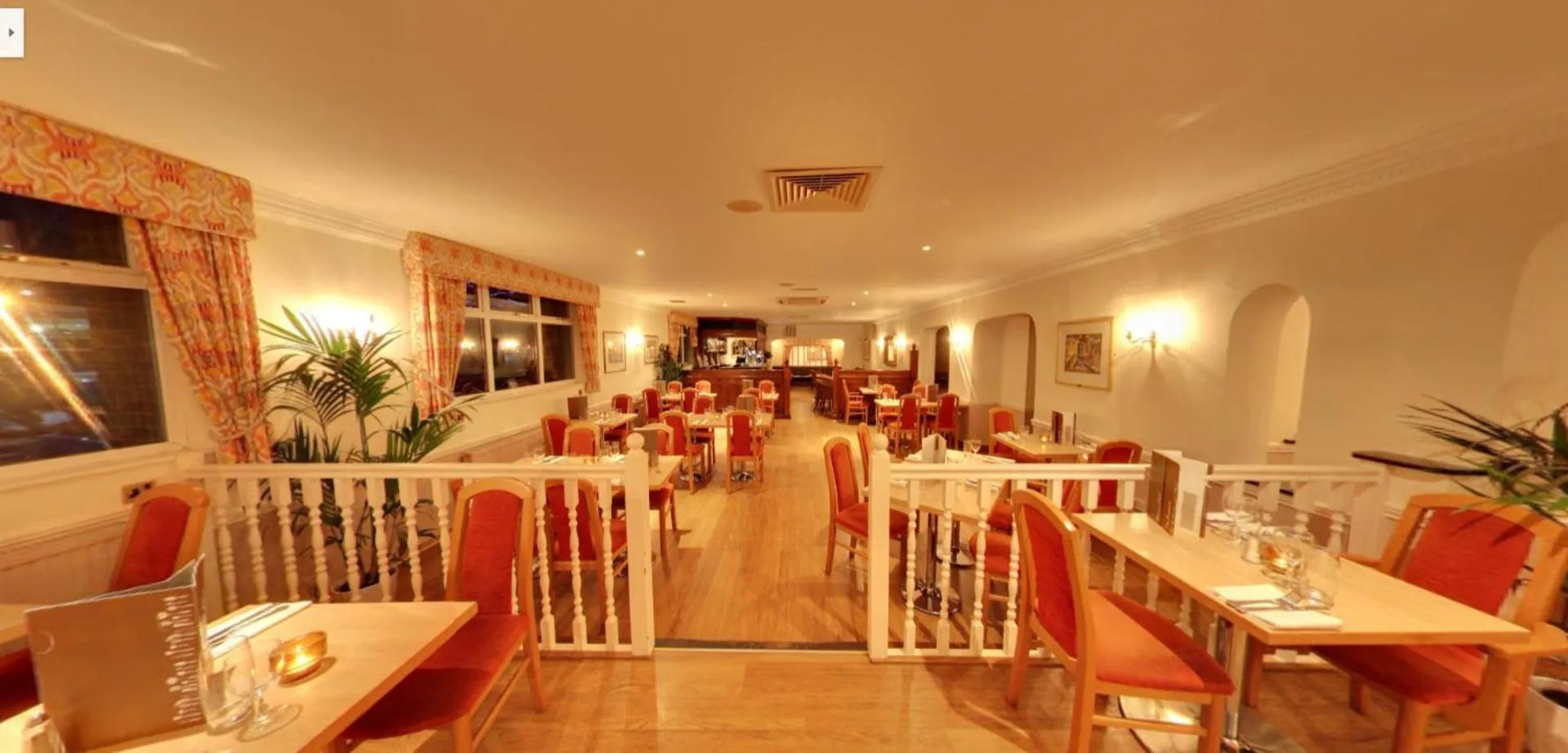 Restaurant/places to eat in Consort Hotel
