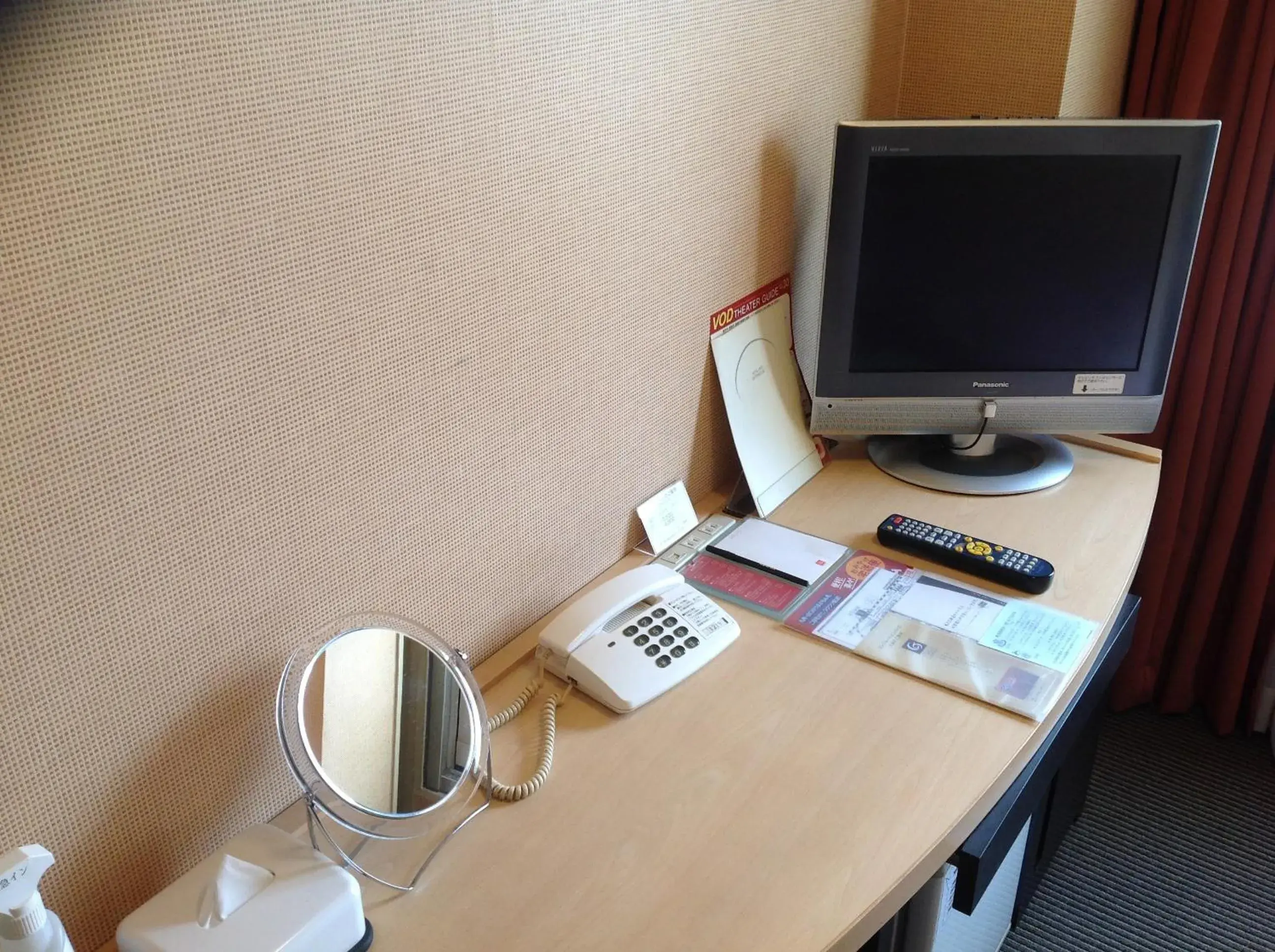 Double Room with Small Double Bed - Non-Smoking in Hotel Crown Hills Kokura Double Room with Small Double Bed - Non-Smoking in Hotel Crown Hills Kokura
