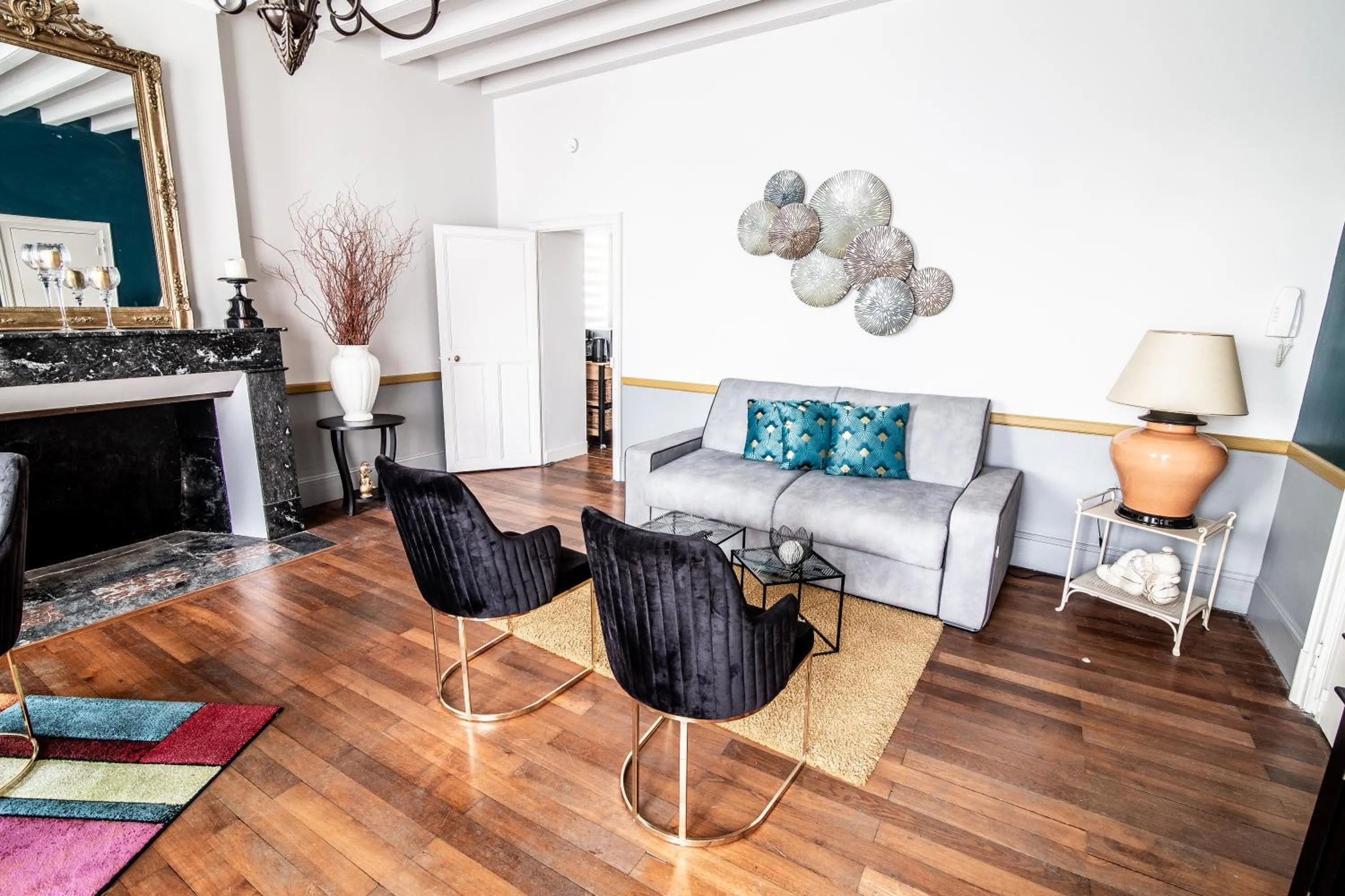 TV and multimedia in Le Regisseur