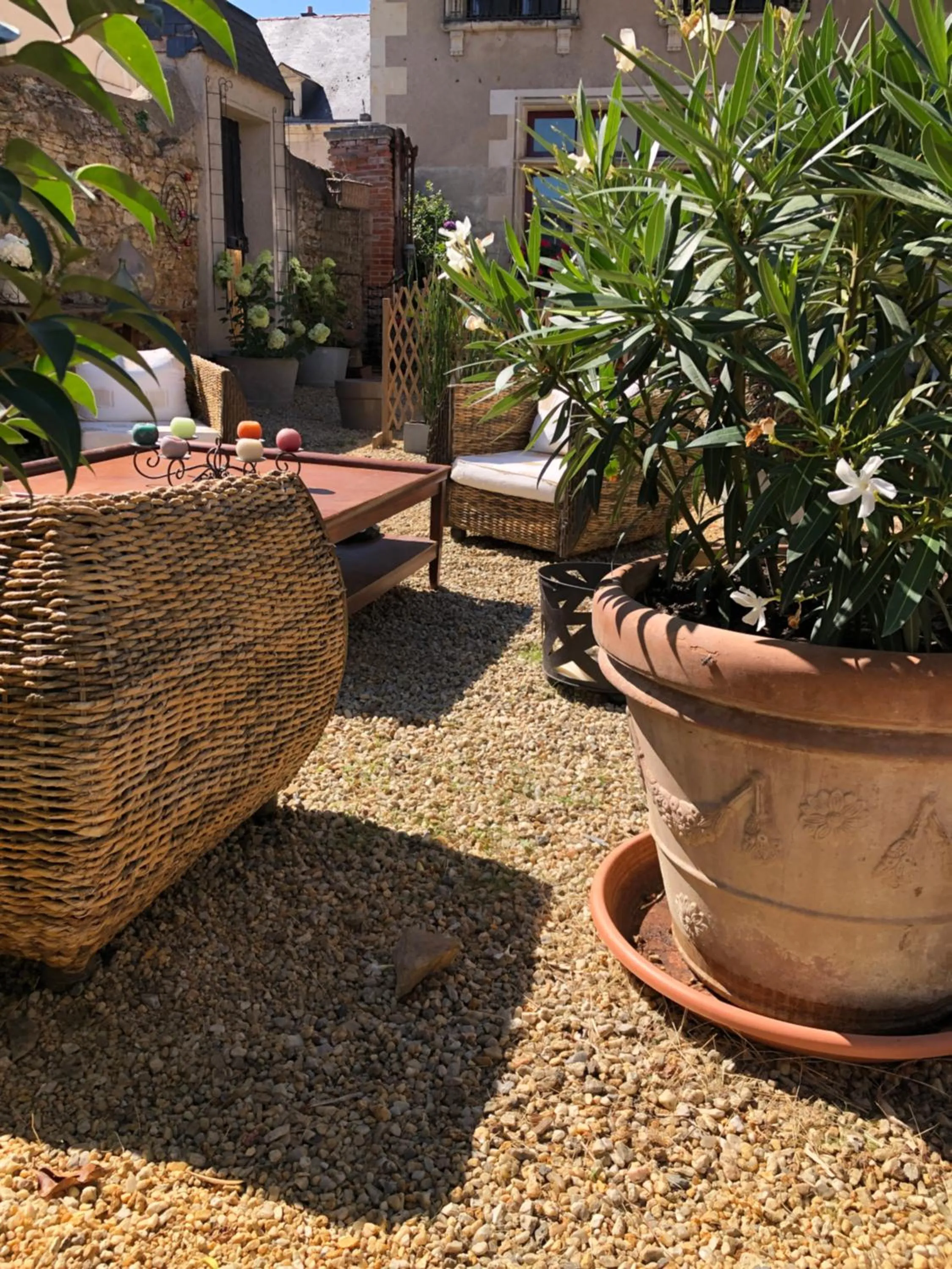 Spring in Le Regisseur