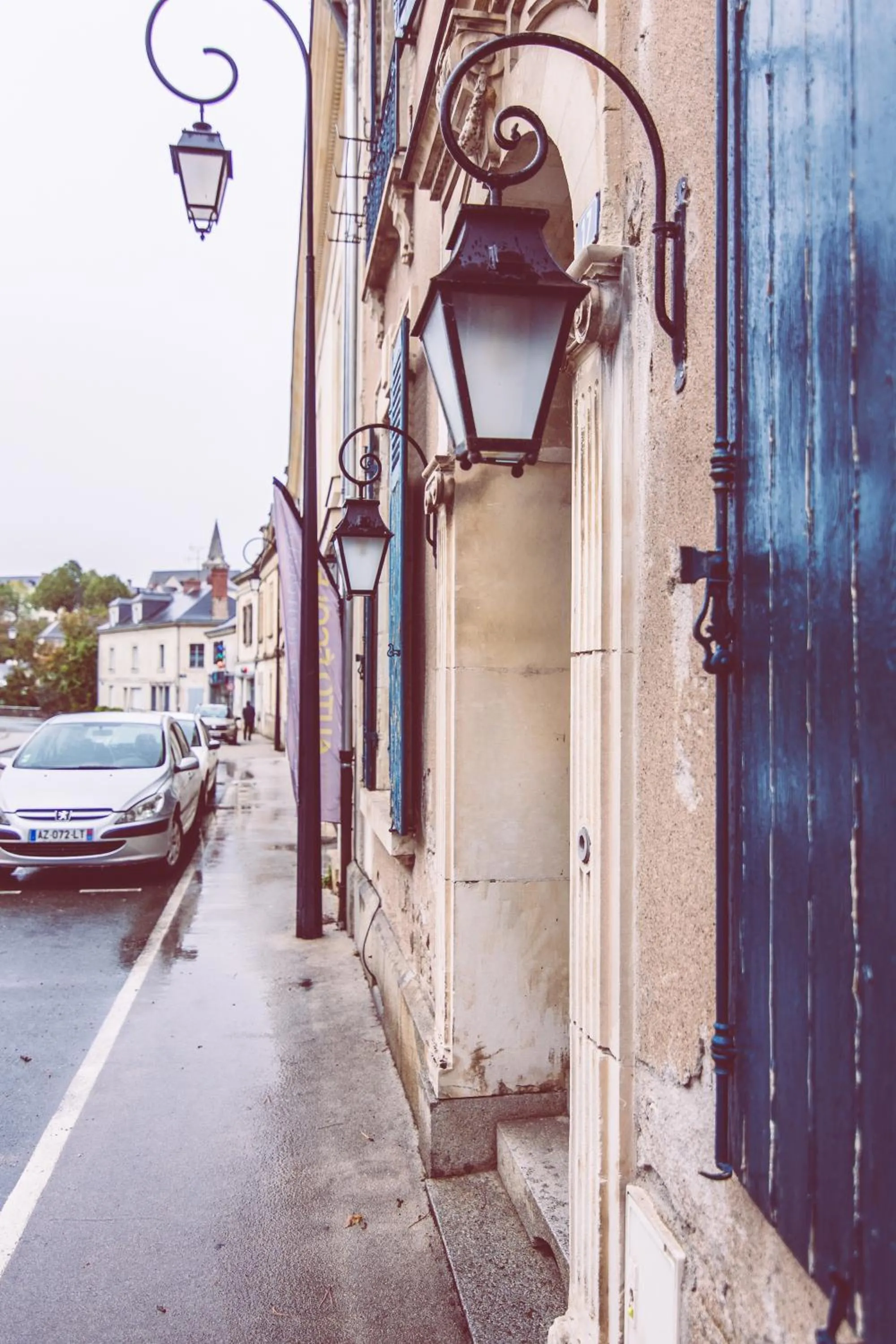 Property building in Le Regisseur