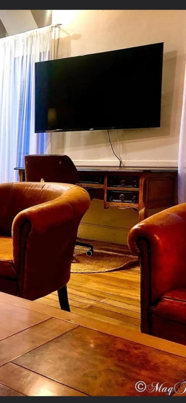 TV and multimedia in Le Regisseur