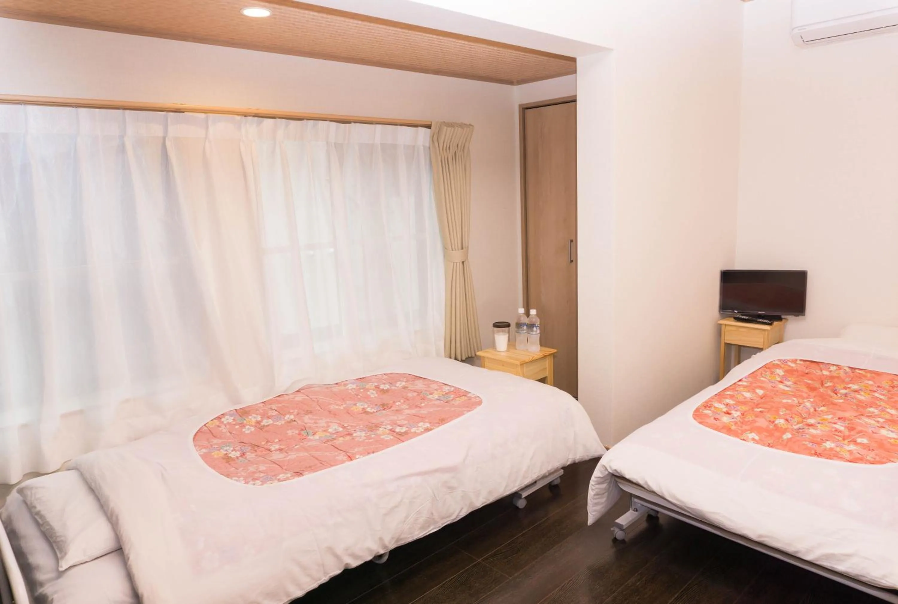 Bed in Ryokan Hinomoto Kyoto Kawaramachi