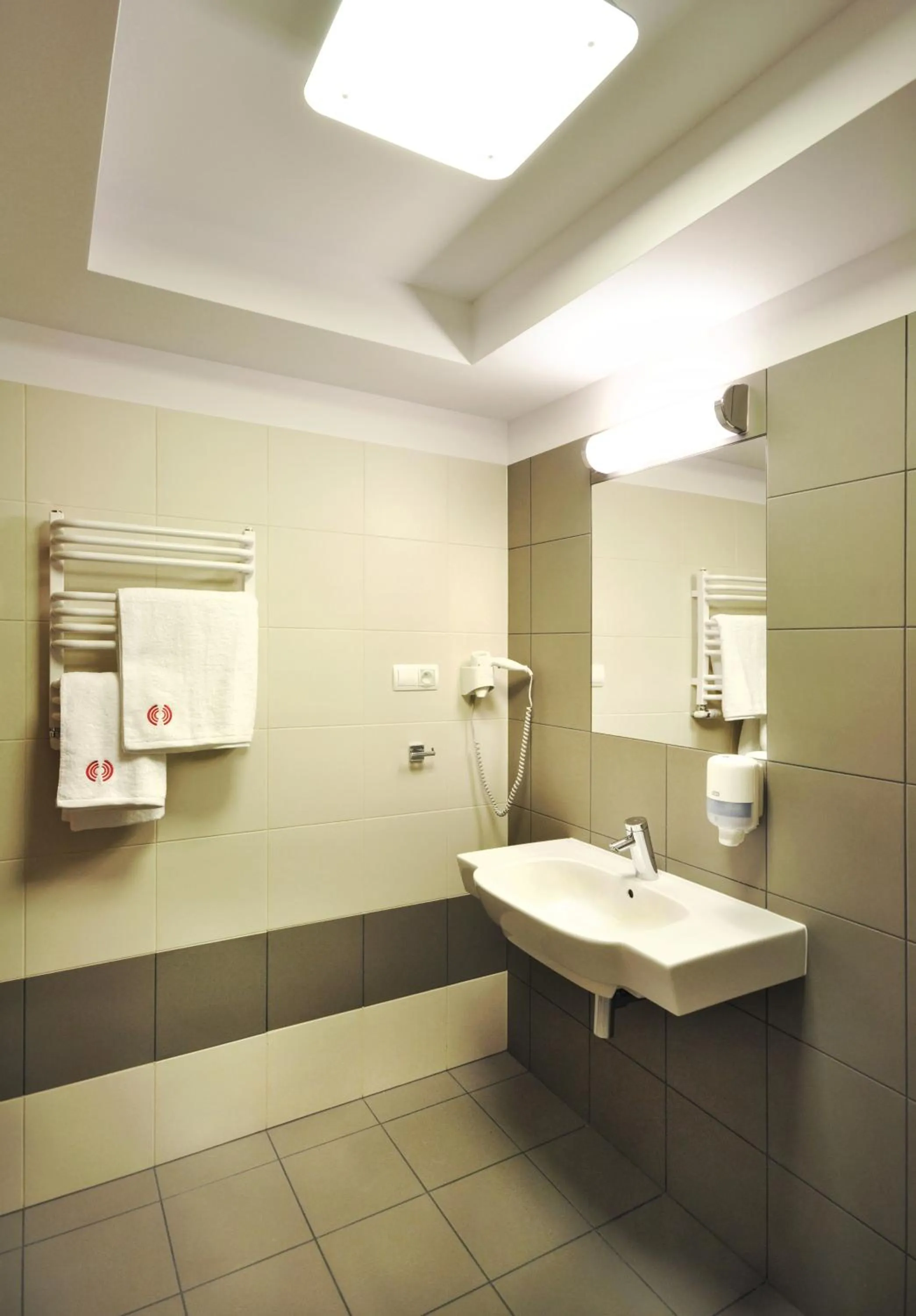 Bathroom in Link Hotel