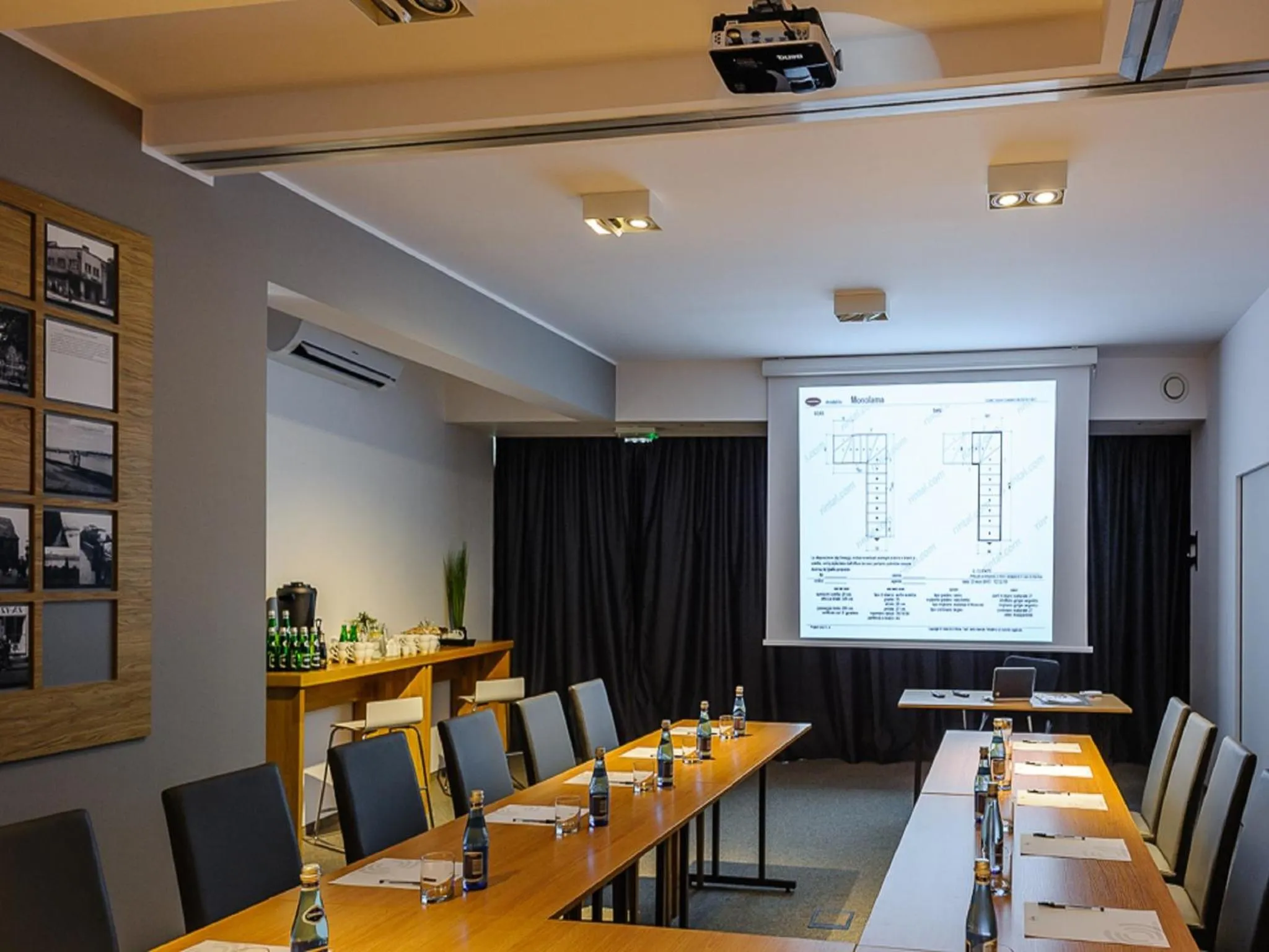 Meeting/conference room in Link Hotel