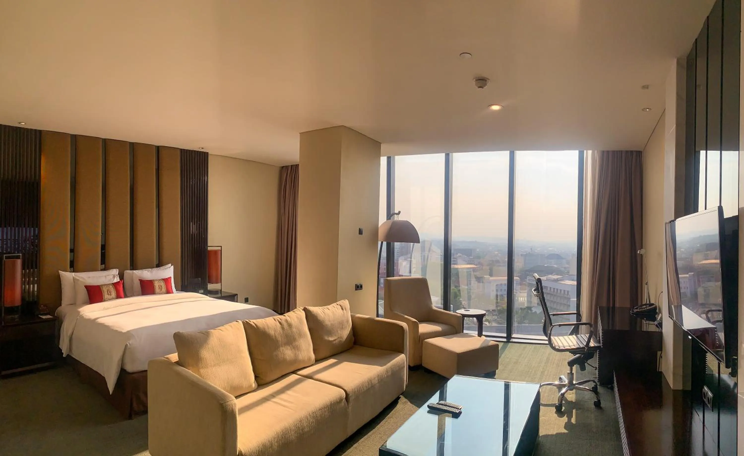 Bedroom, Bed in PO Hotel Semarang