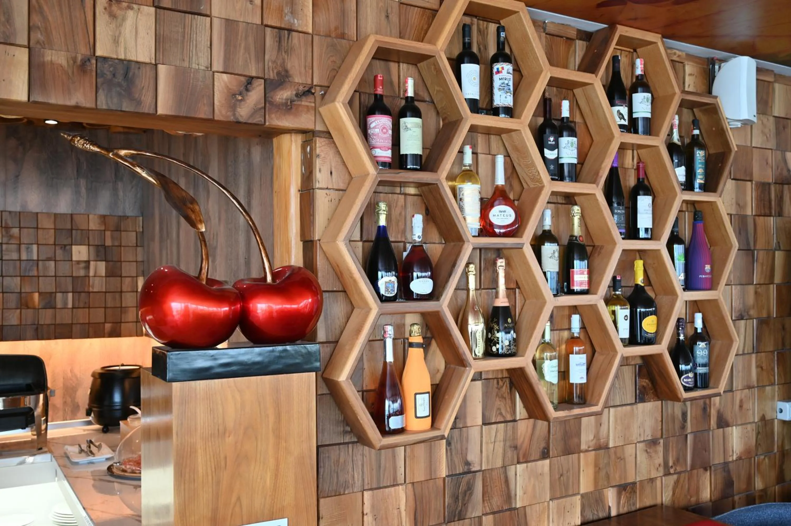 Lounge or bar in Vila One Beach Hotel