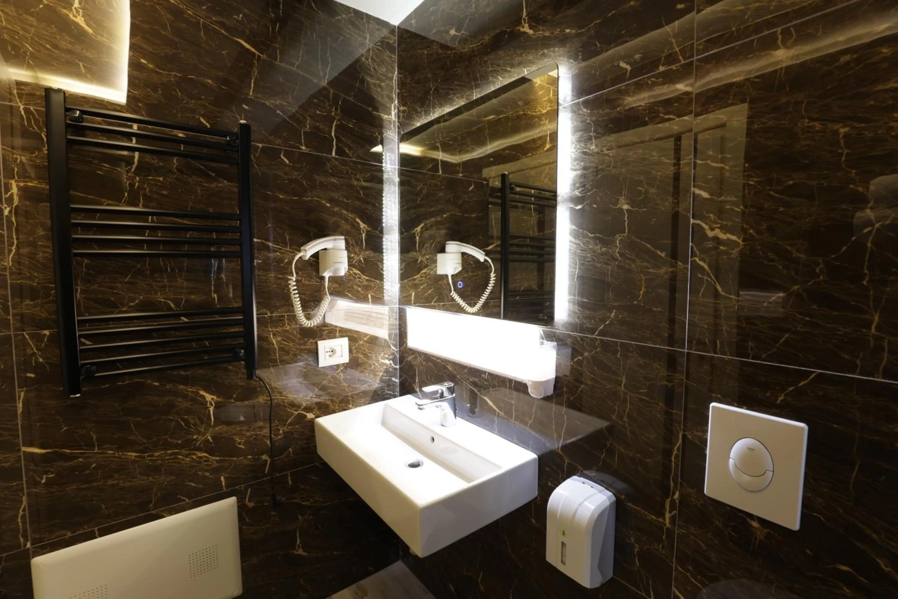 Bathroom in Vila One Beach Hotel