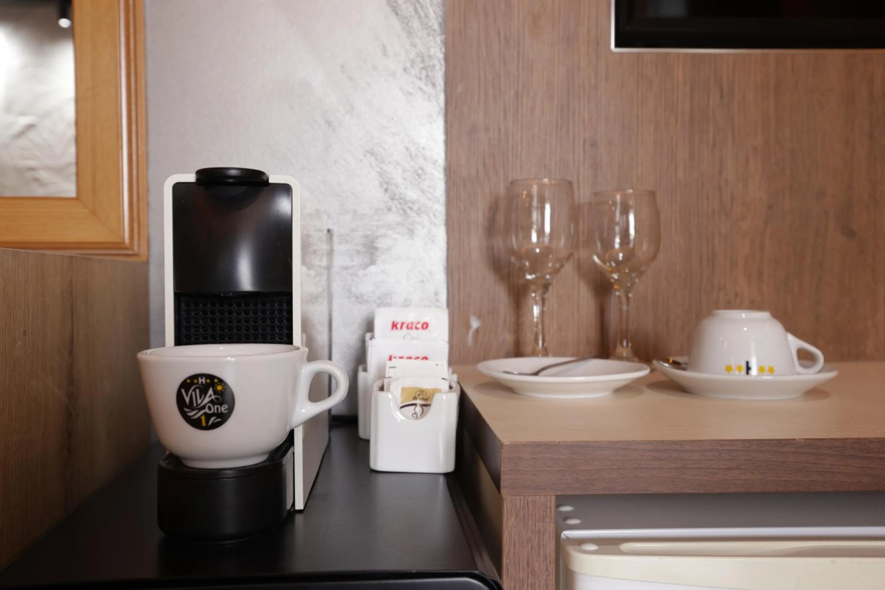 Coffee/tea facilities in Vila One Beach Hotel