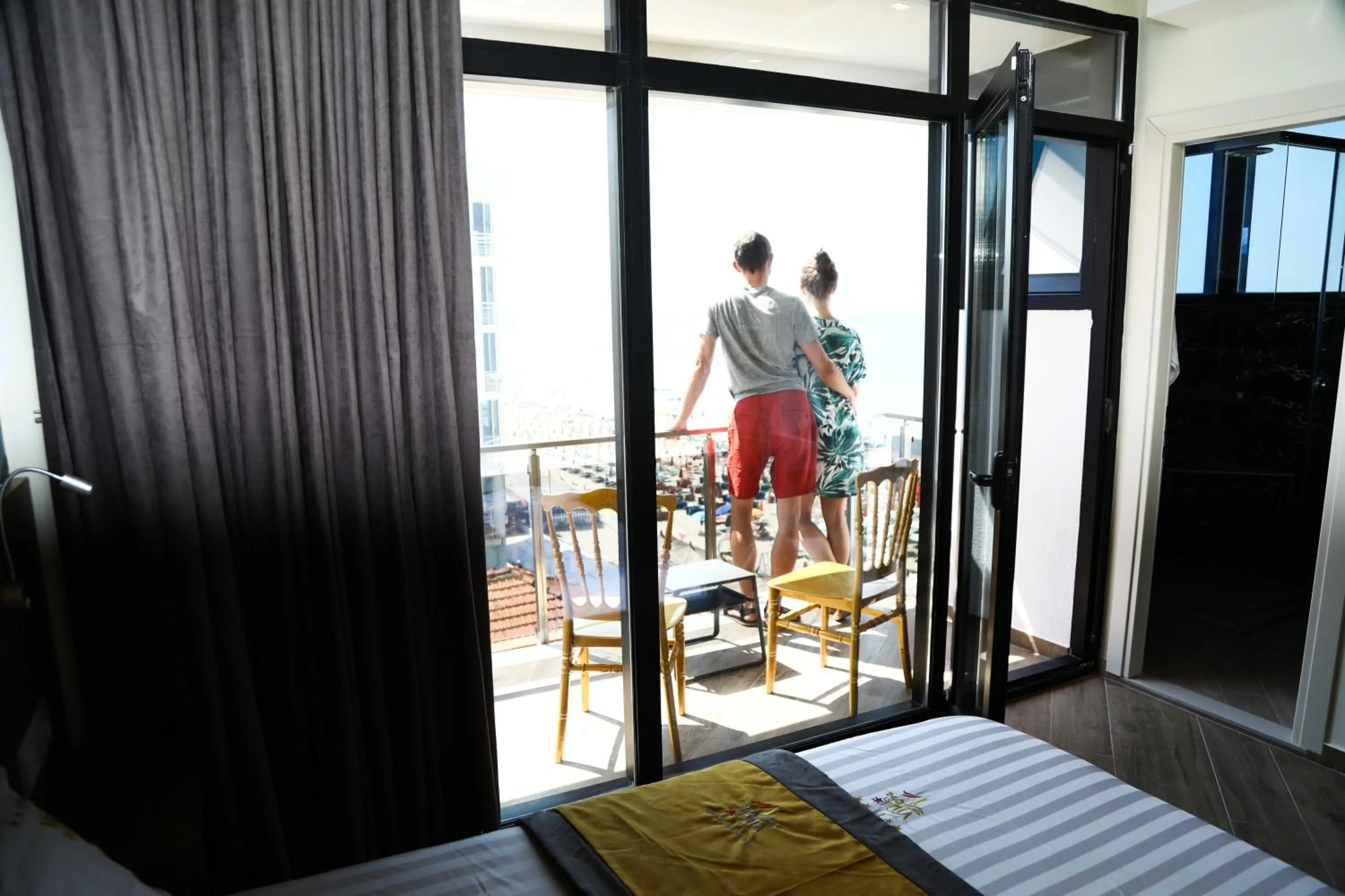 People, Bed in Vila One Beach Hotel